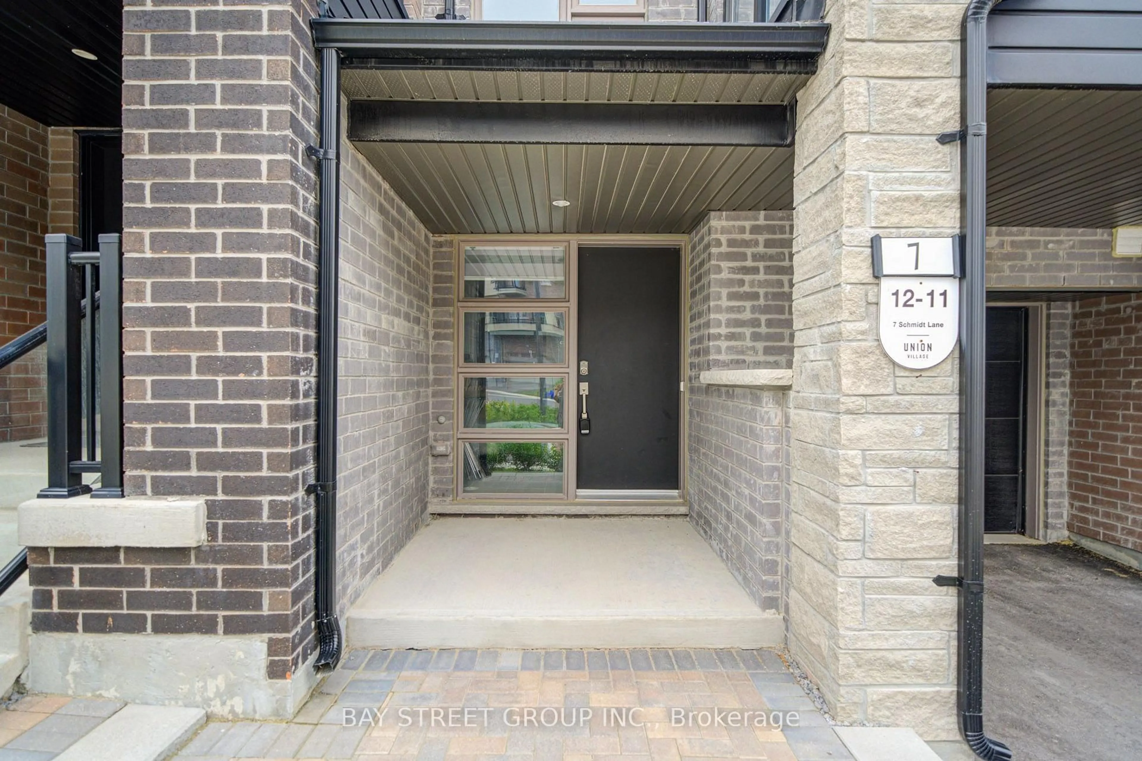 Indoor entryway for 7 Schmidt Lane, Markham Ontario L6C 3L7