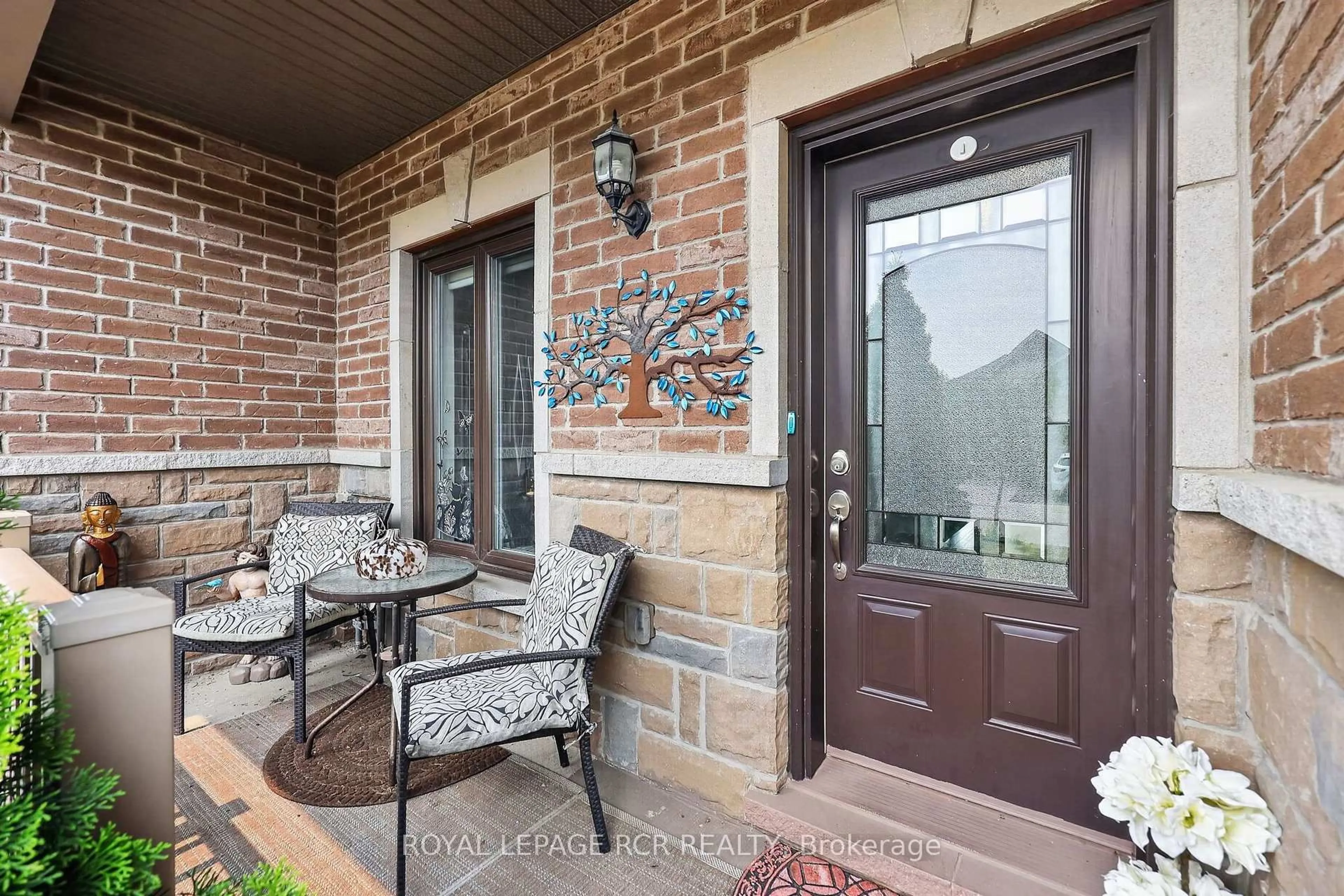 Patio, street for 55 Kingsmere Cres, New Tecumseth Ontario L9R 0K6