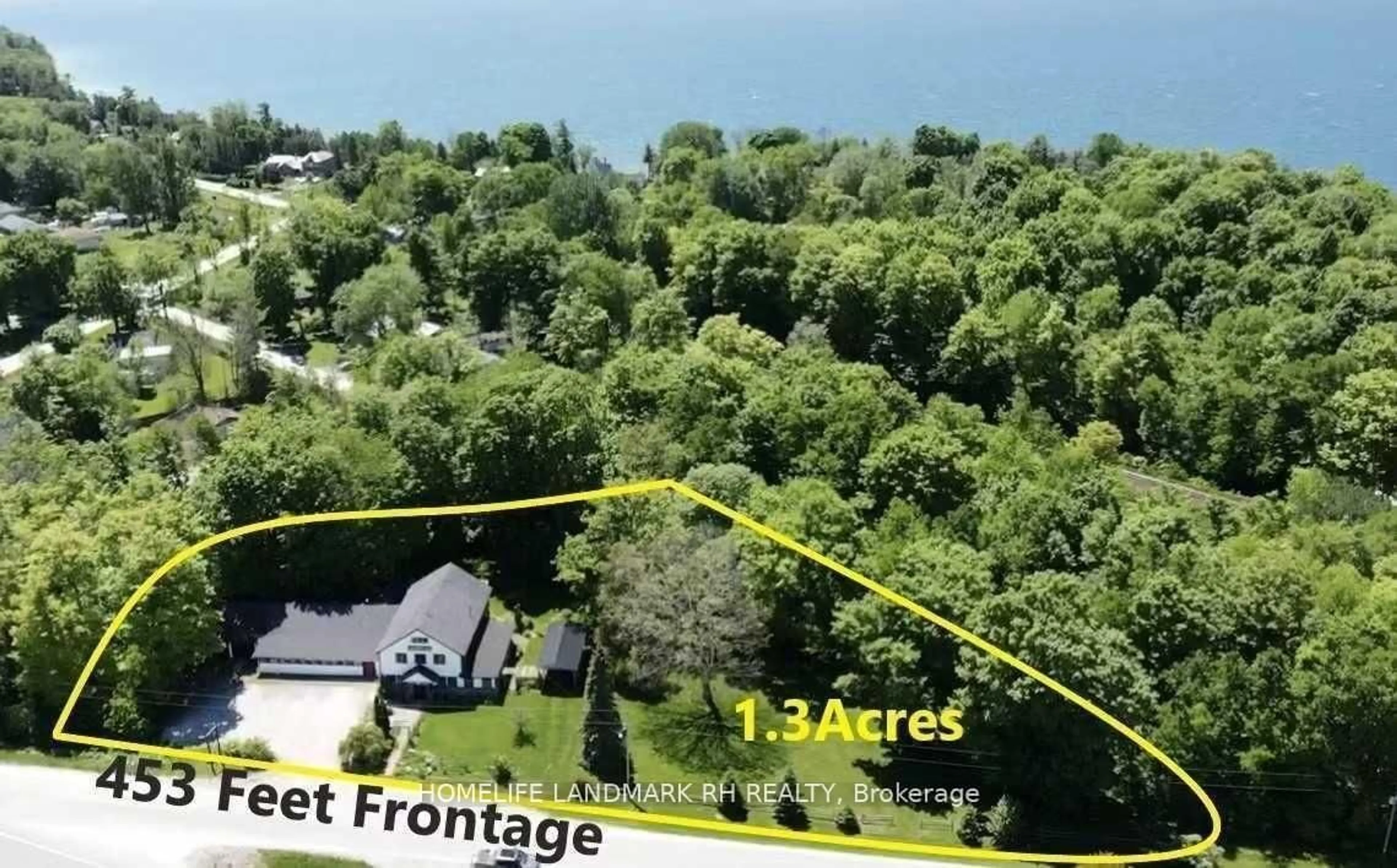 A pic from outside/outdoor area/front of a property/back of a property/a pic from drone, forest/trees view for 25066 Commodore Rd, Brock Ontario L0K 1A0