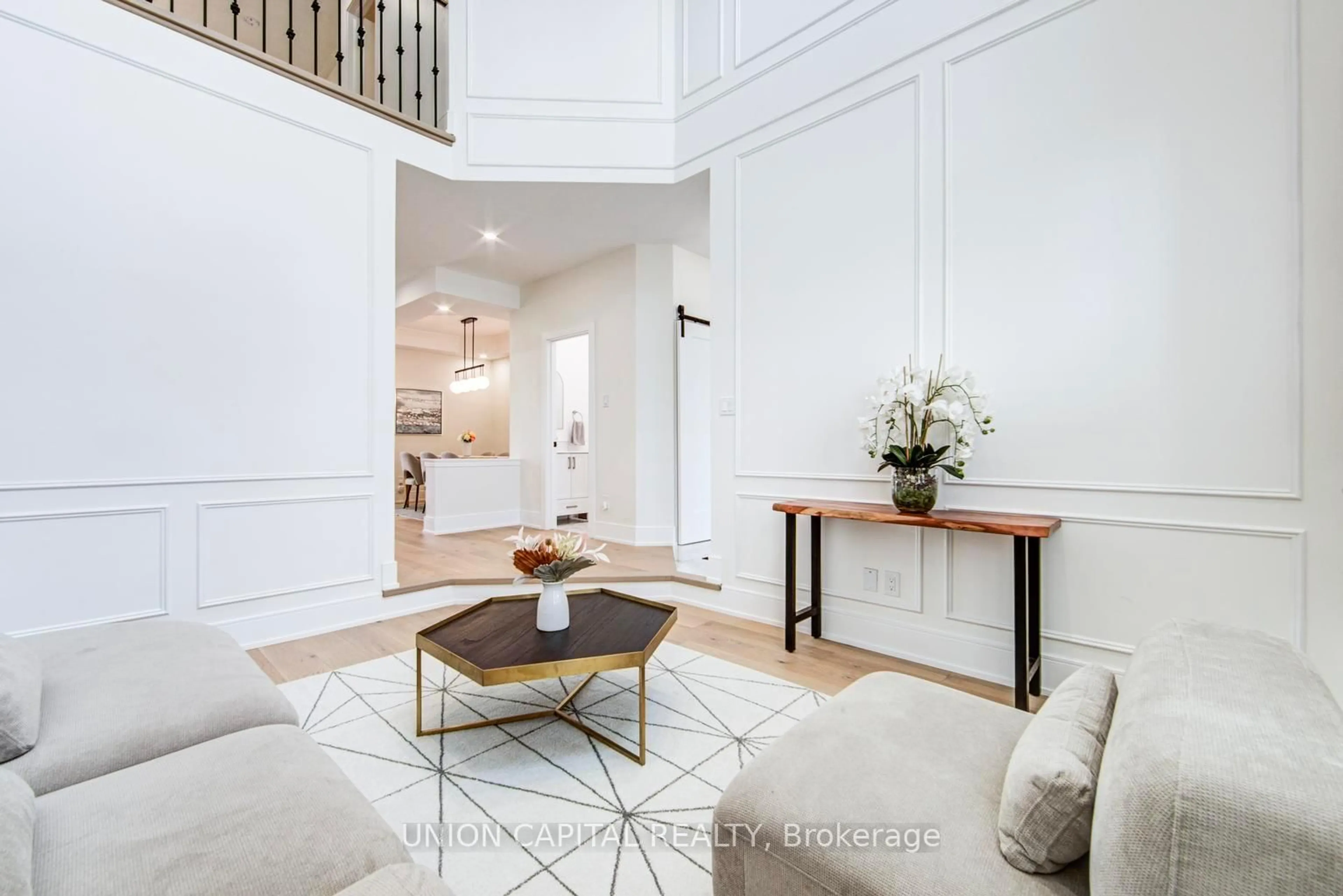 Indoor entryway for 69 Southbrook Cres, Markham Ontario L6C 2H6