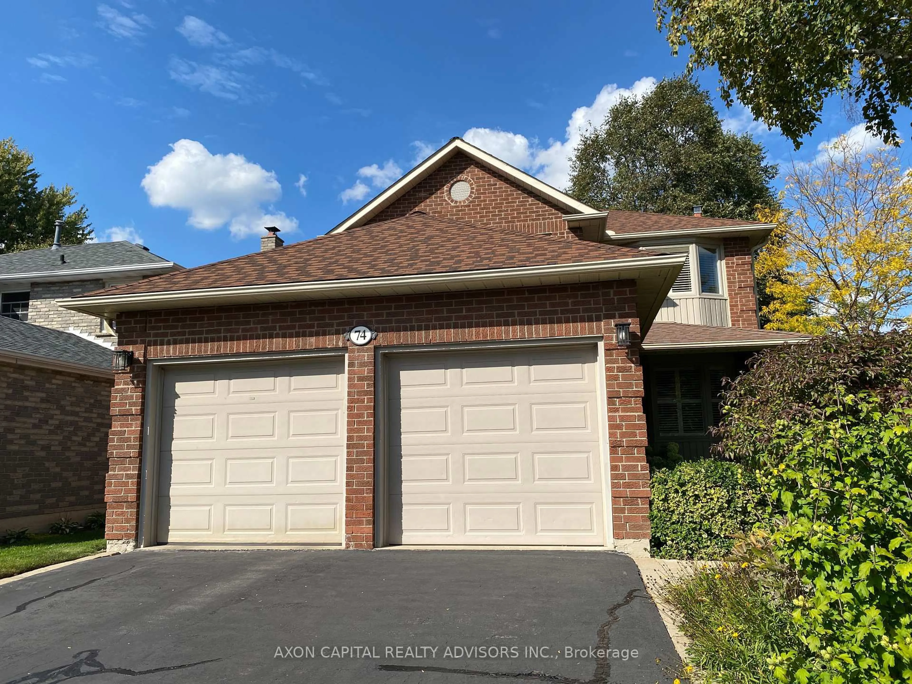 Home with brick exterior material, street for 74 Eleanor Circ, Richmond Hill Ontario L4C 6K7