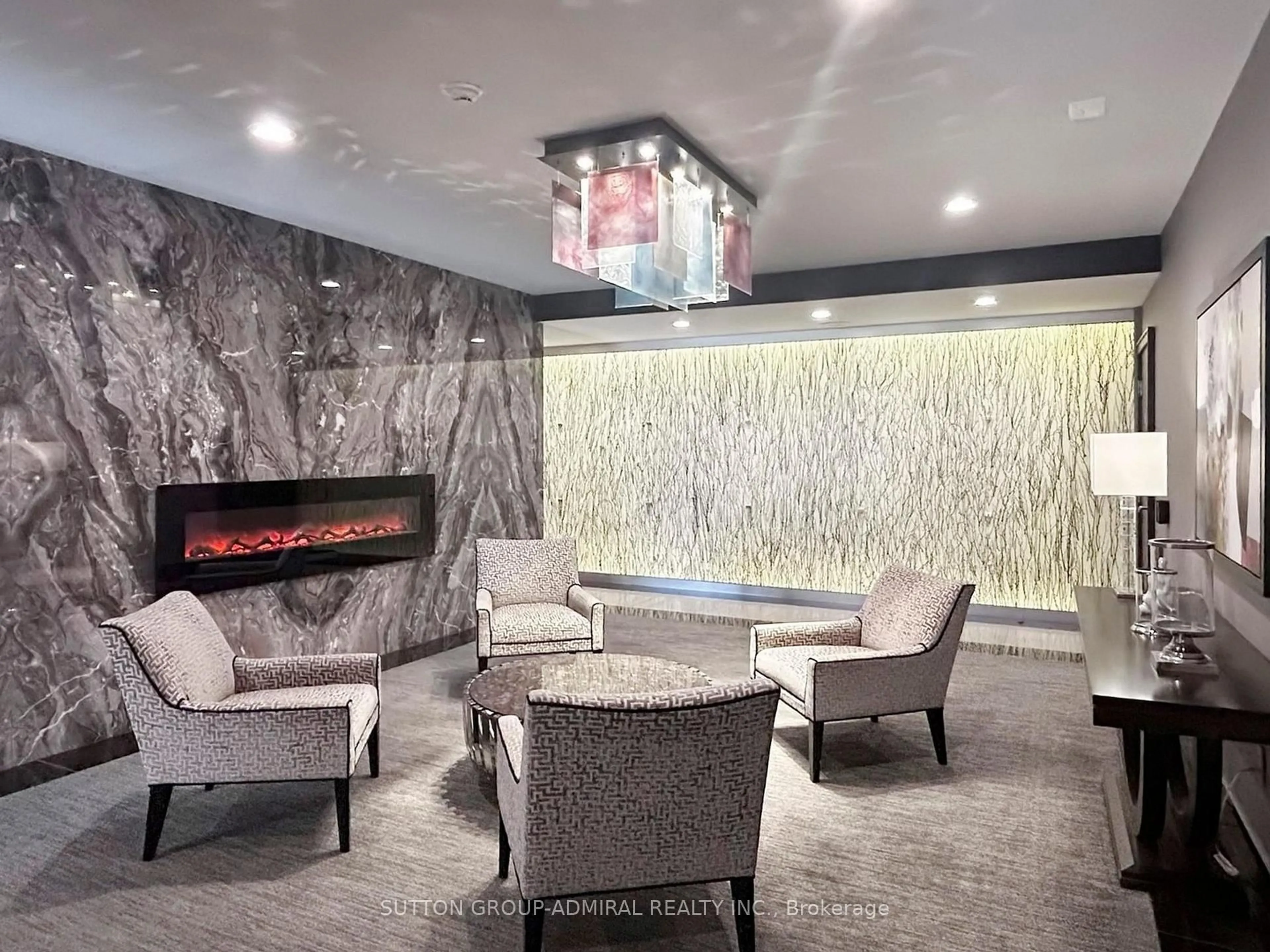 Lobby for 7601 Bathurst St #312, Vaughan Ontario L4J 4H5