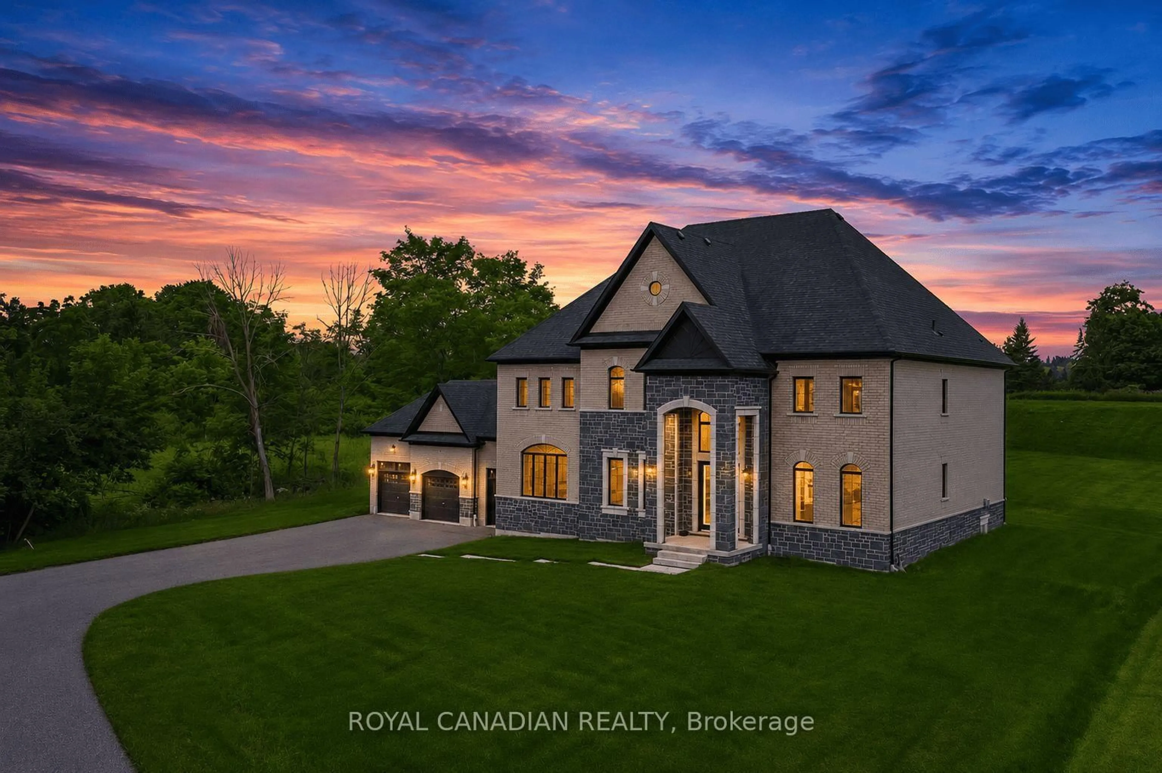 A pic from outside/outdoor area/front of a property/back of a property/a pic from drone, unknown for 50 Maxson Lane, Whitchurch-Stouffville Ontario L4A 5G5