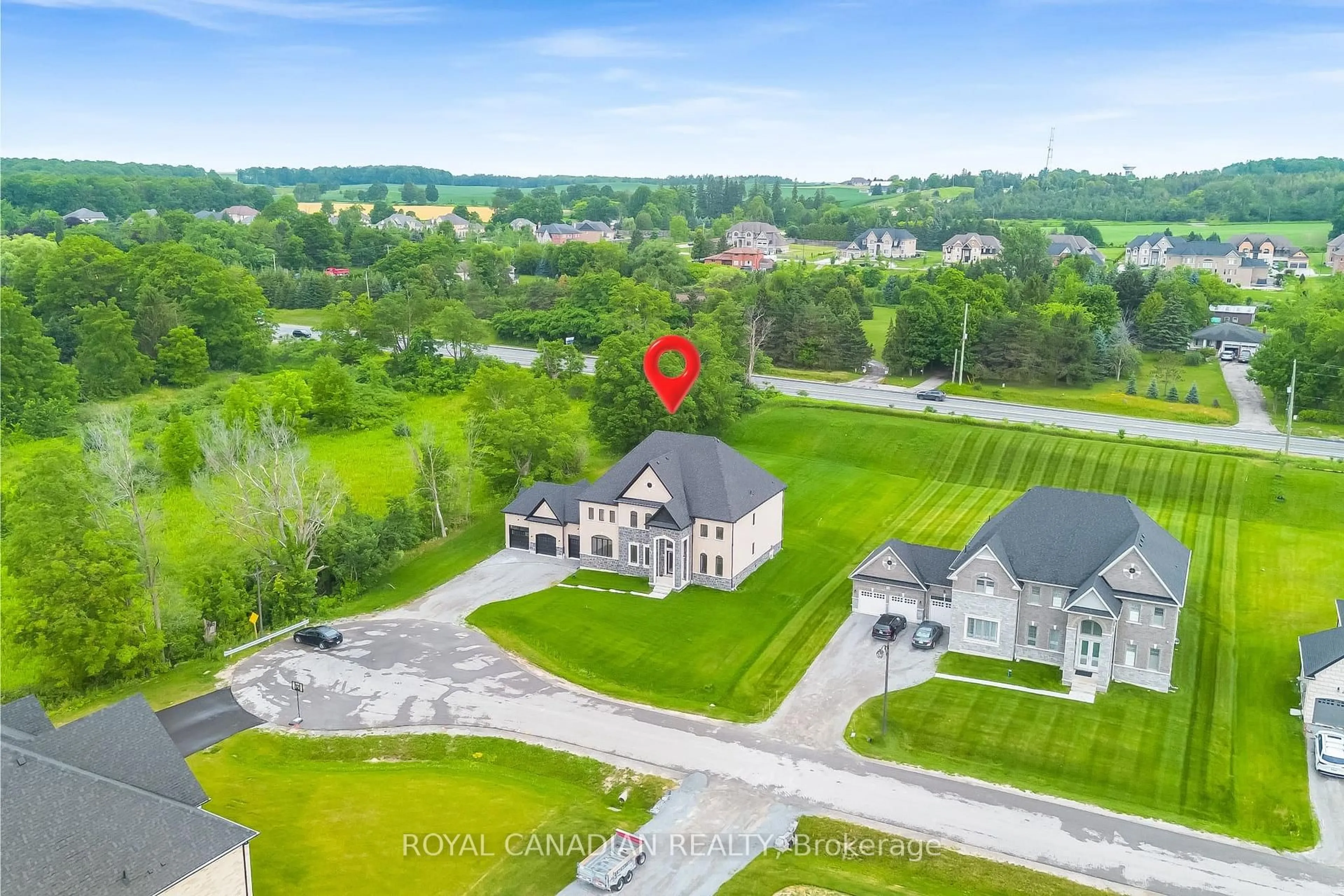 A pic from outside/outdoor area/front of a property/back of a property/a pic from drone, unknown for 50 Maxson Lane, Whitchurch-Stouffville Ontario L4A 5G5