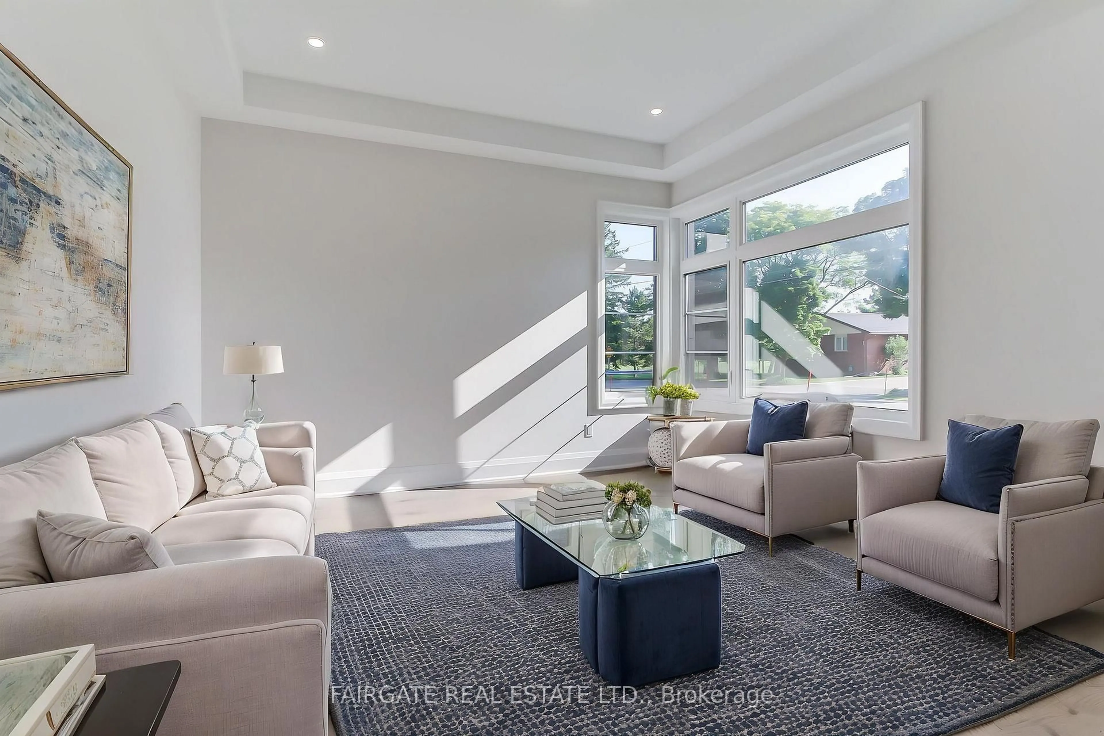 Living room with furniture, unknown for 124 William St, Whitchurch-Stouffville Ontario L4A 1B3