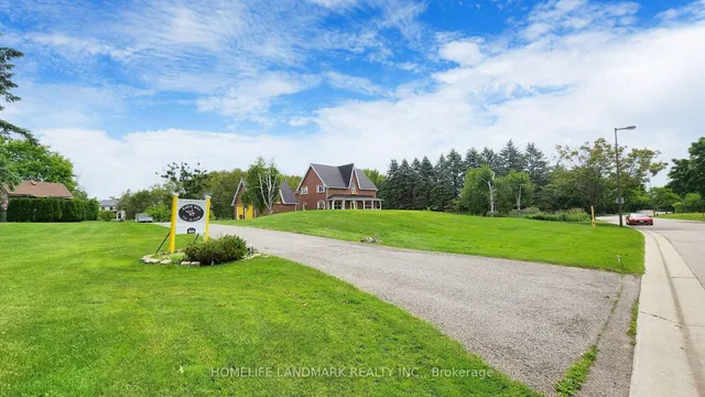 522 Cam Fella Blvd, Whitchurch-Stouffville 2