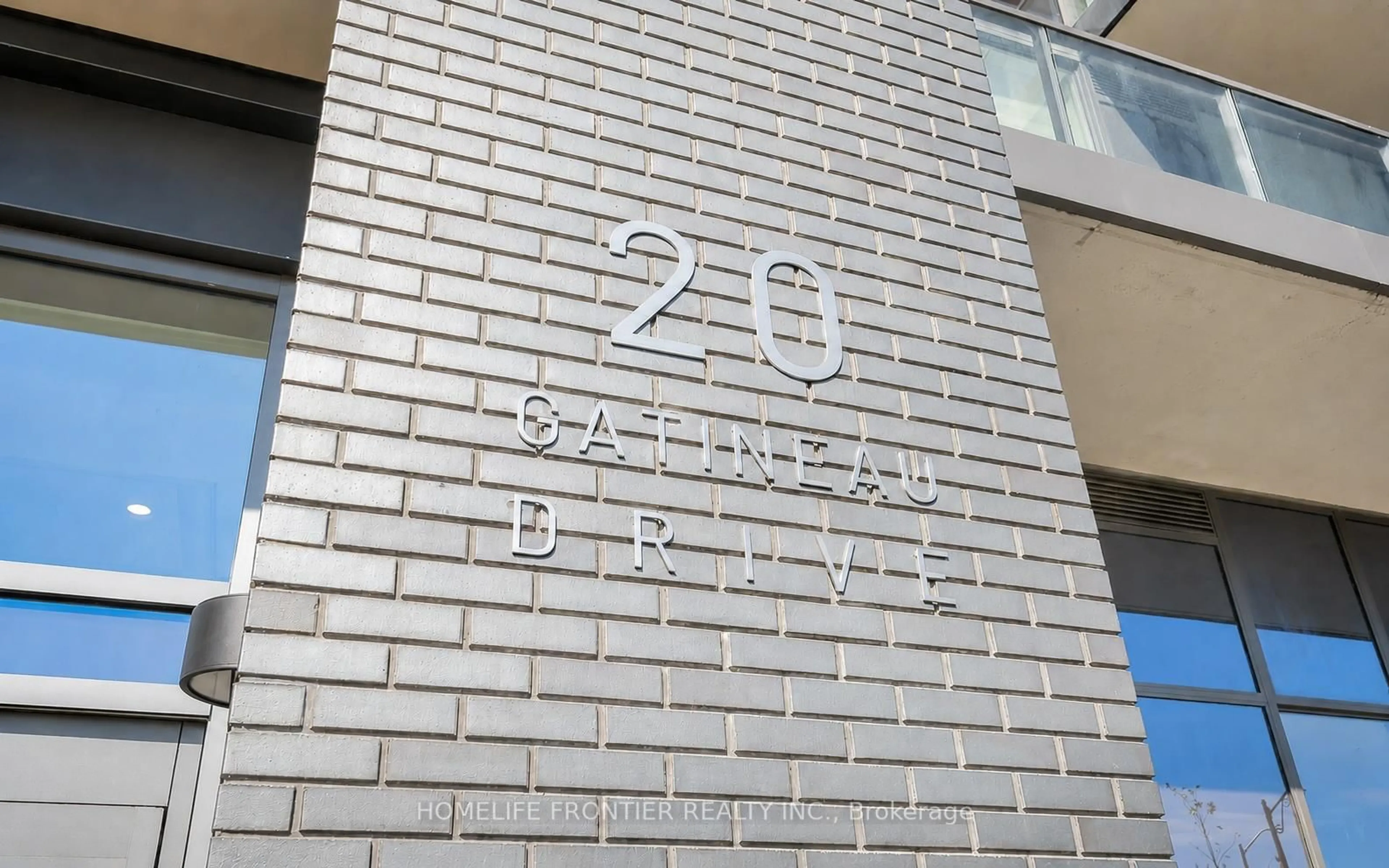 Home with brick exterior material, building for 20 Gatineau Dr #301, Vaughan Ontario L4J 0L3