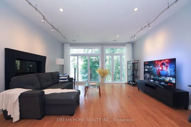 74 Lakeview Ave, Whitchurch-Stouffville 5