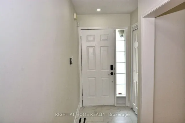 255 Marble Pl, Newmarket 2