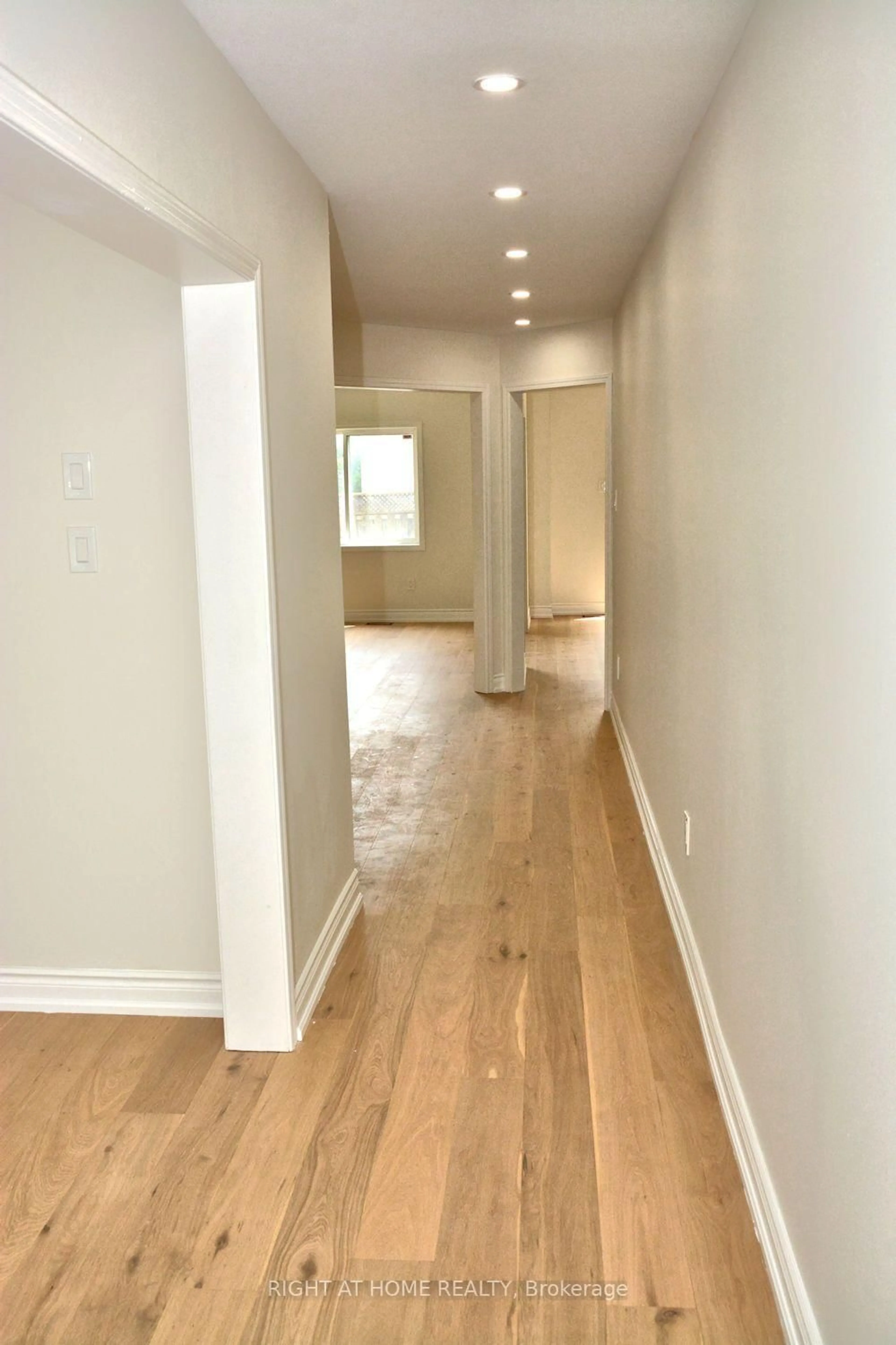 Unknown for 255 Marble Pl, Newmarket Ontario L3X 2Y3