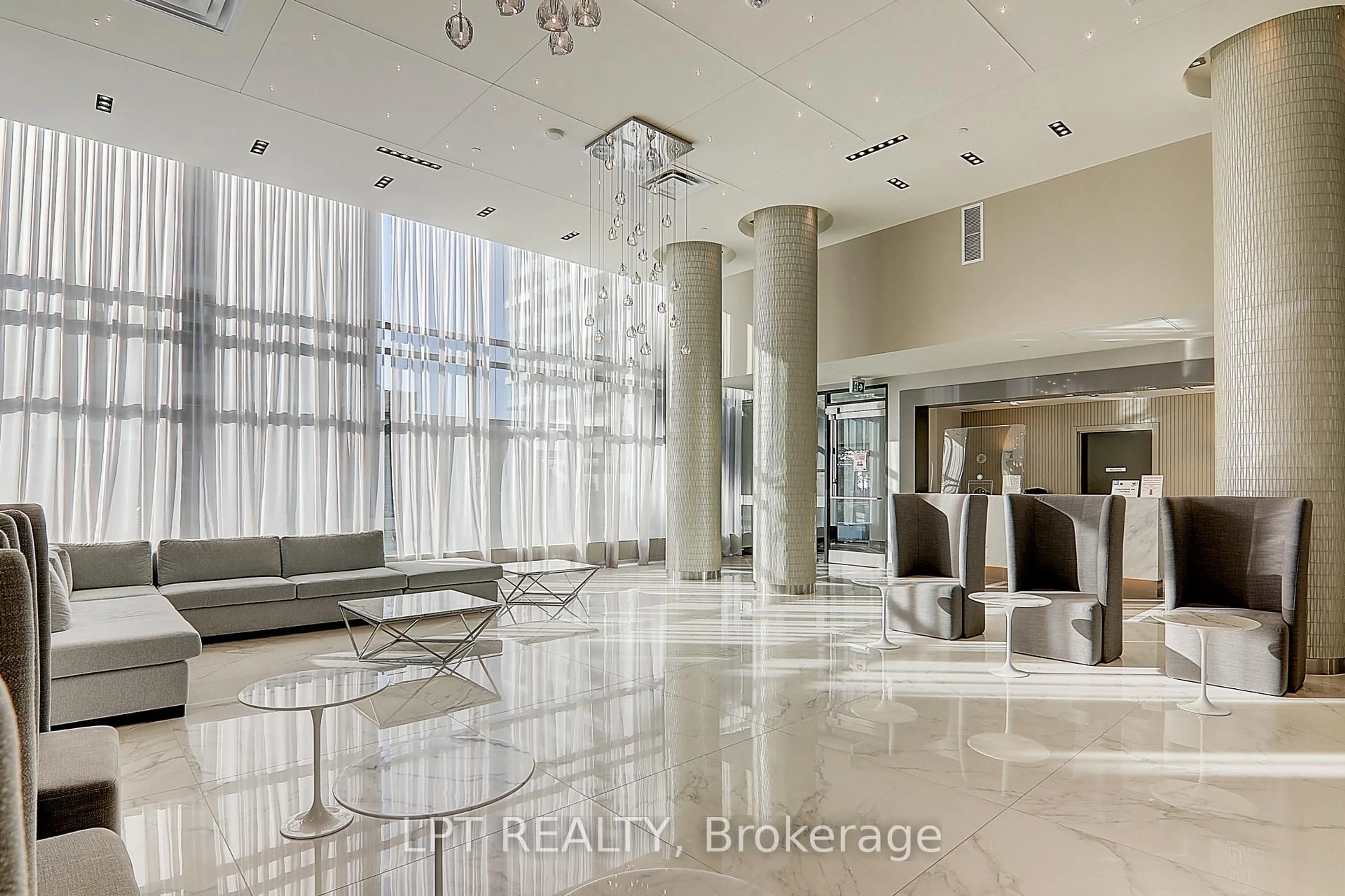 Lobby for 75 Oneida Cres #1601, Richmond Hill Ontario L4B 0H3