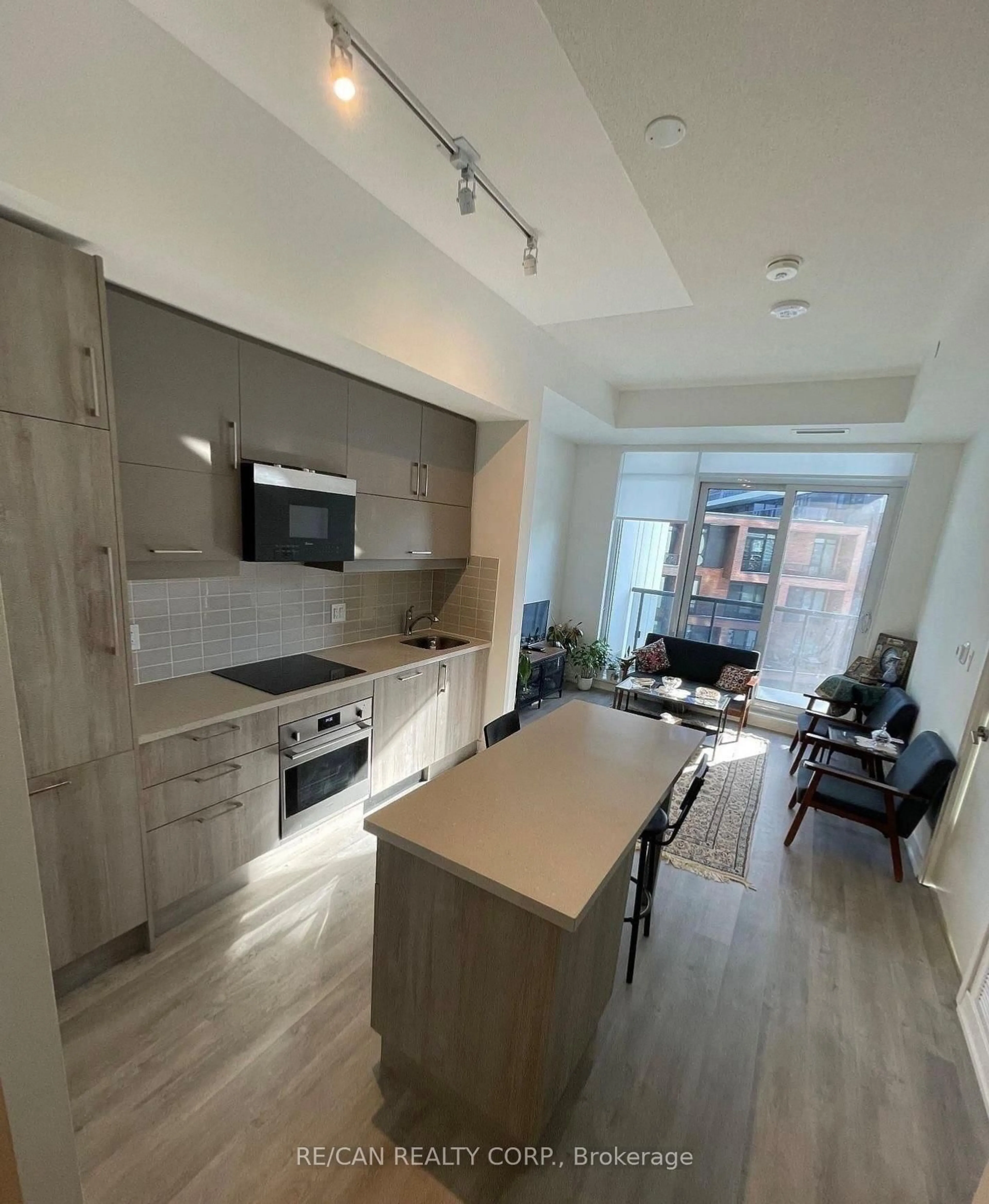 Open concept kitchen, unknown for 292 Verdale Crossing #1002, Markham Ontario L6G 0H6