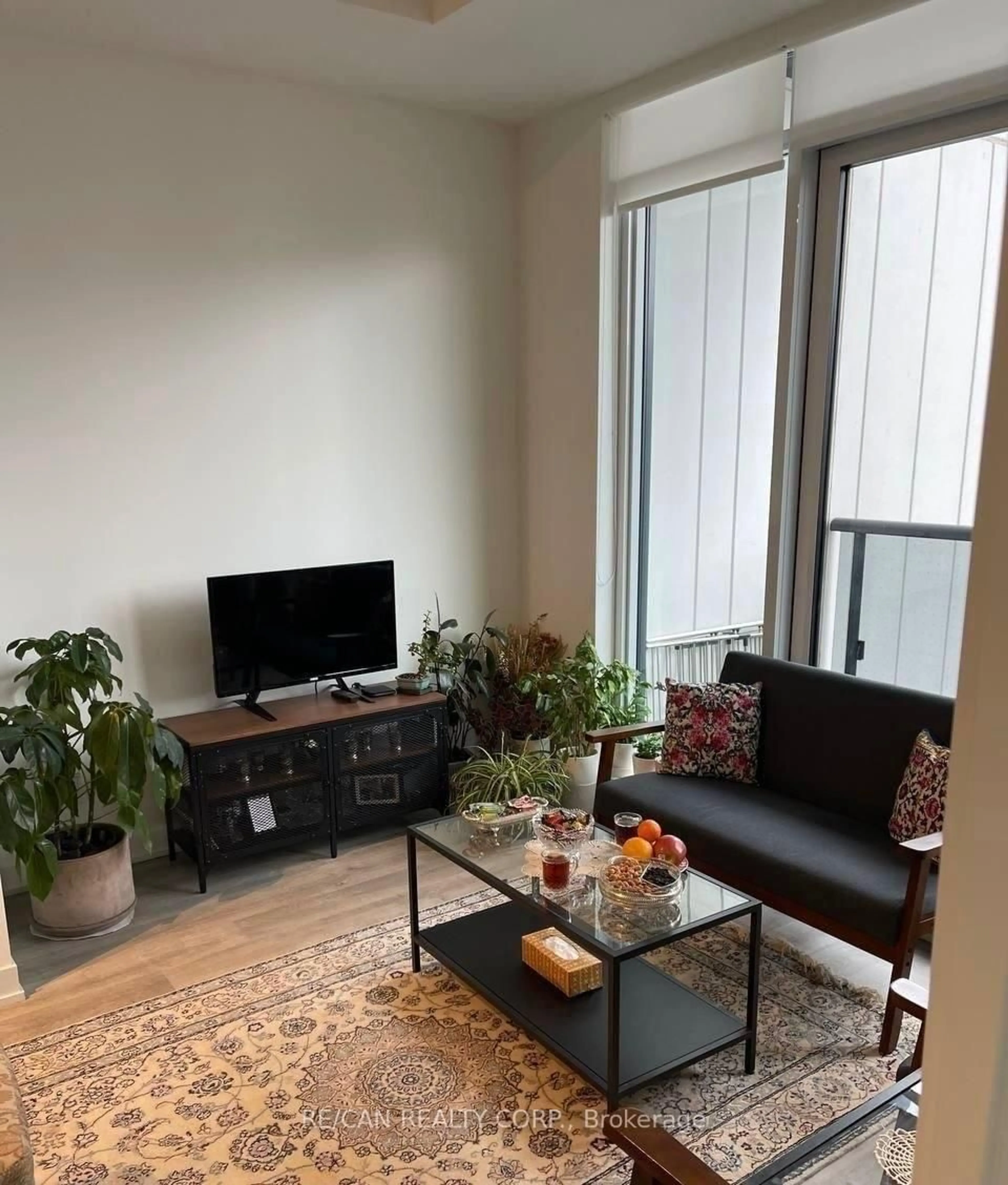 Living room with furniture, unknown for 292 Verdale Crossing #1002, Markham Ontario L6G 0H6
