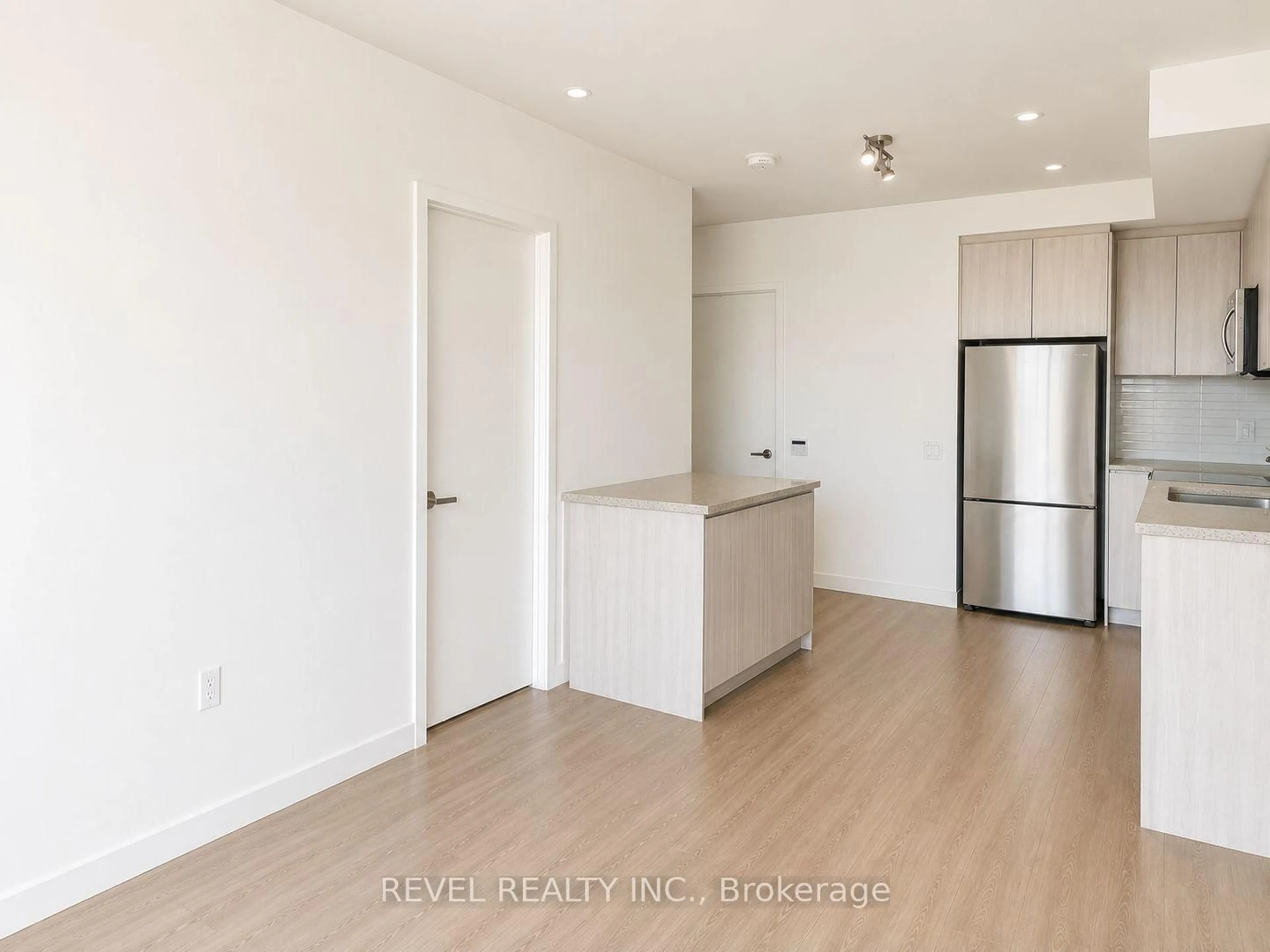 Unknown for 3 Rosewater St #611W, Richmond Hill Ontario L4C 5T6