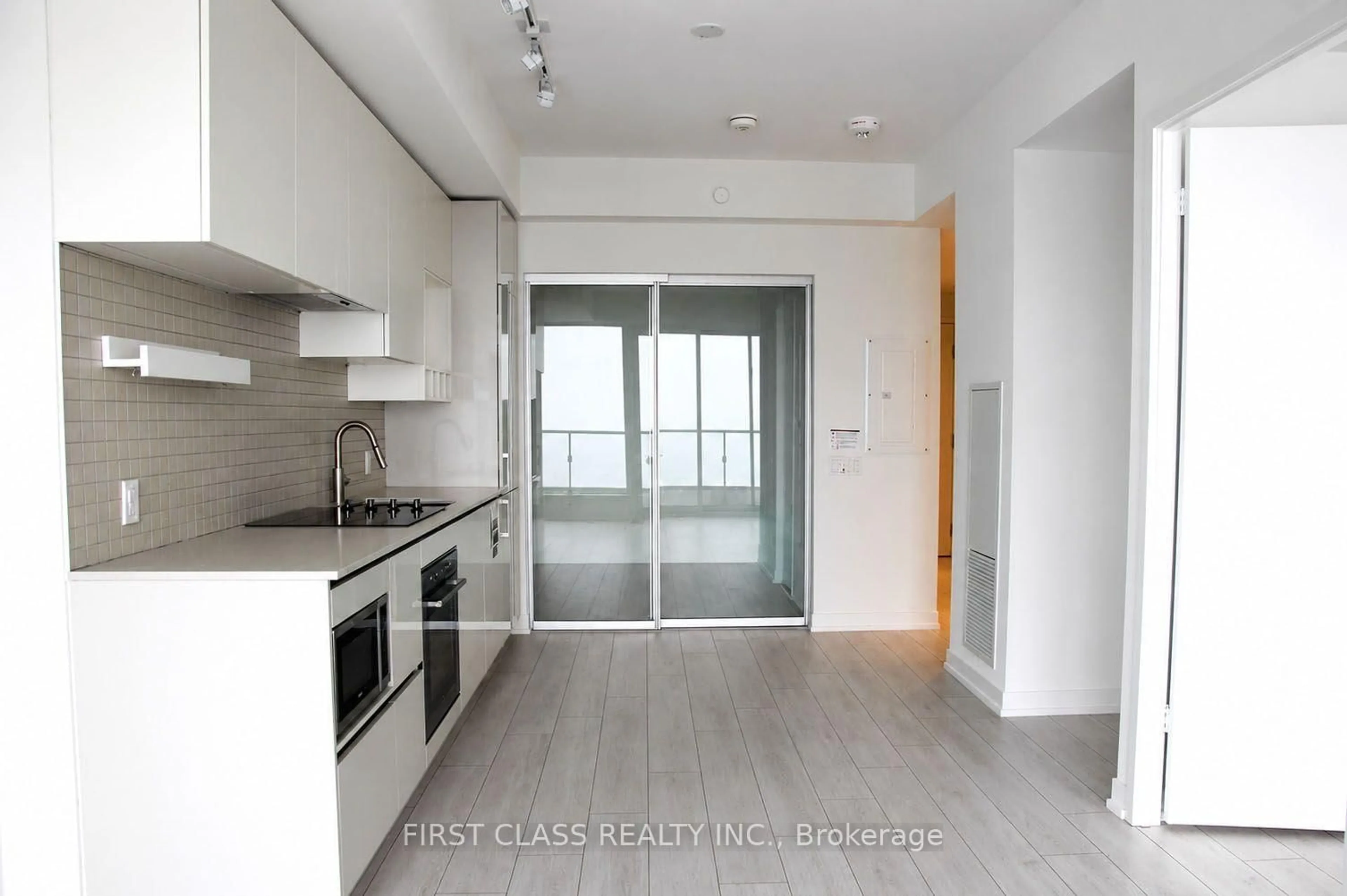 Standard kitchen, unknown for 5 Buttermill Ave #6005, Vaughan Ontario L4K 0J5