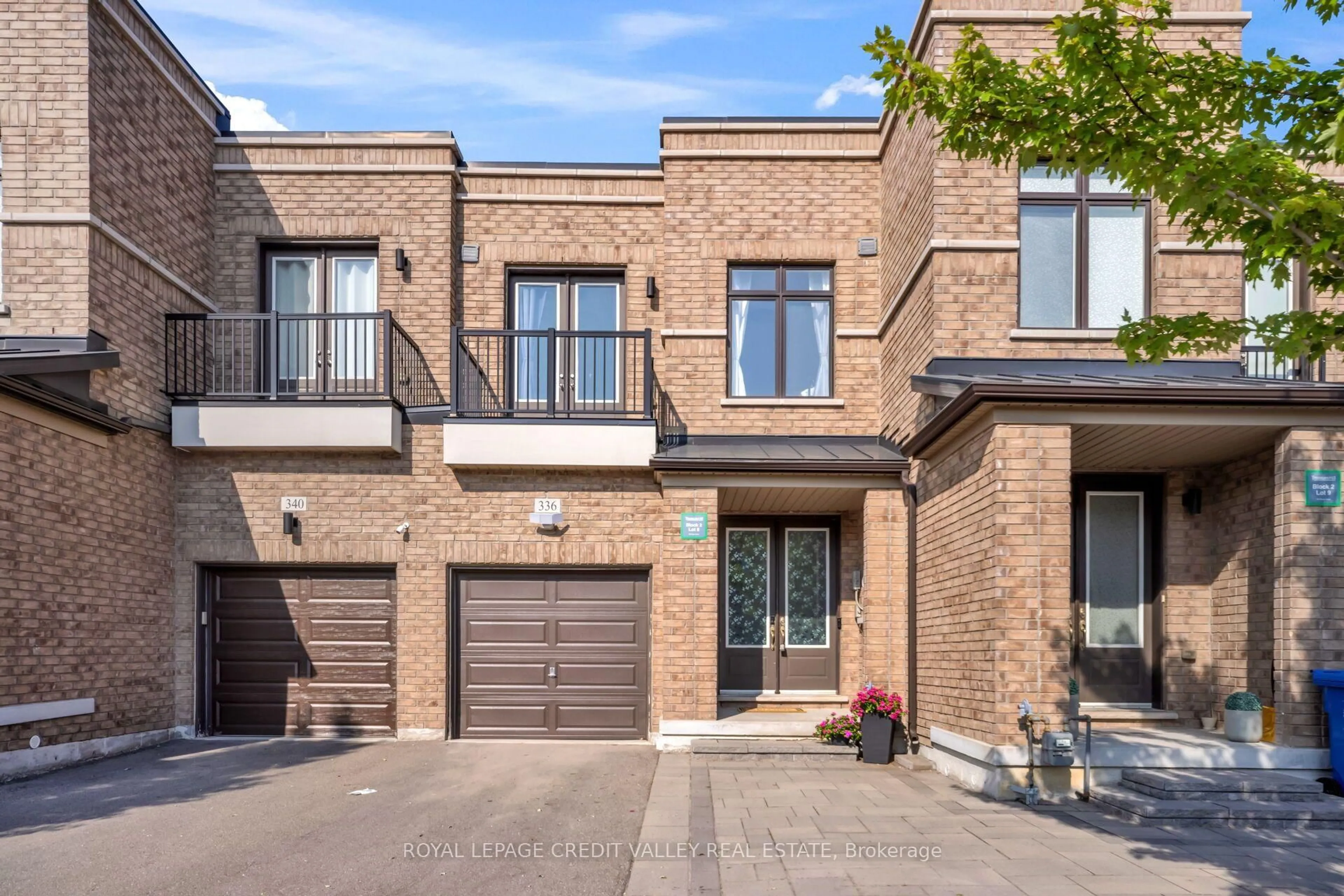Home with brick exterior material, street for 336 Elyse Crt, Aurora Ontario L4G 2C9