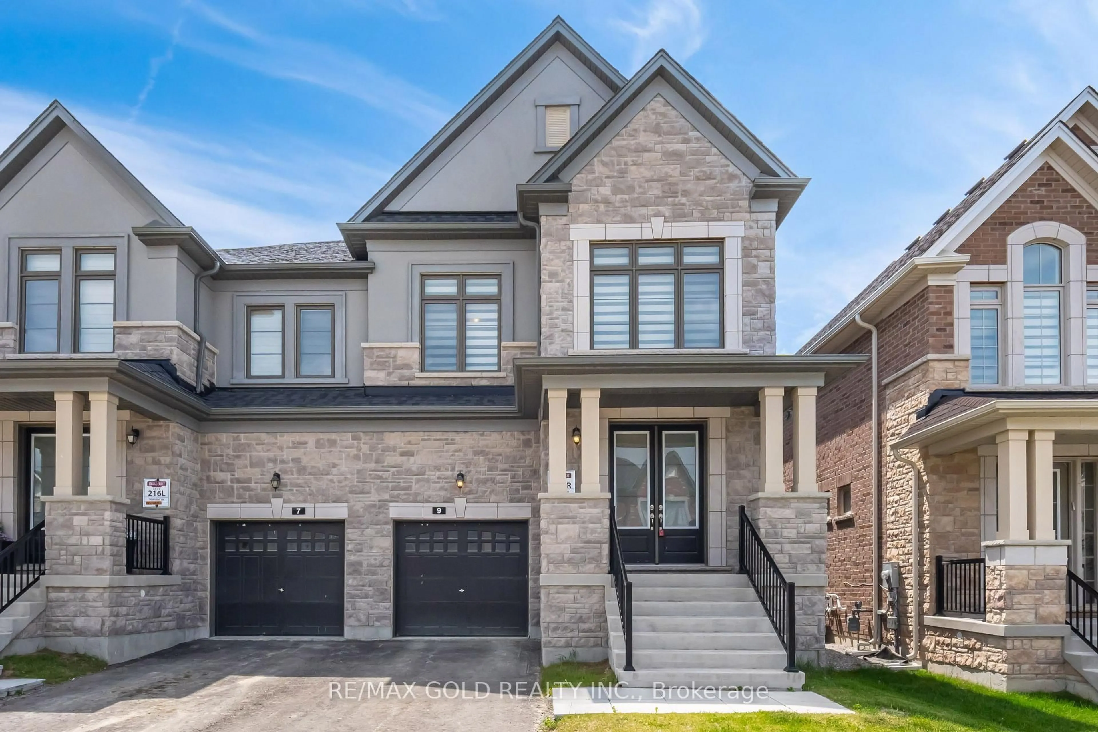 Home with brick exterior material, street for 9 Kentledge Ave, East Gwillimbury Ontario L9N 0W3