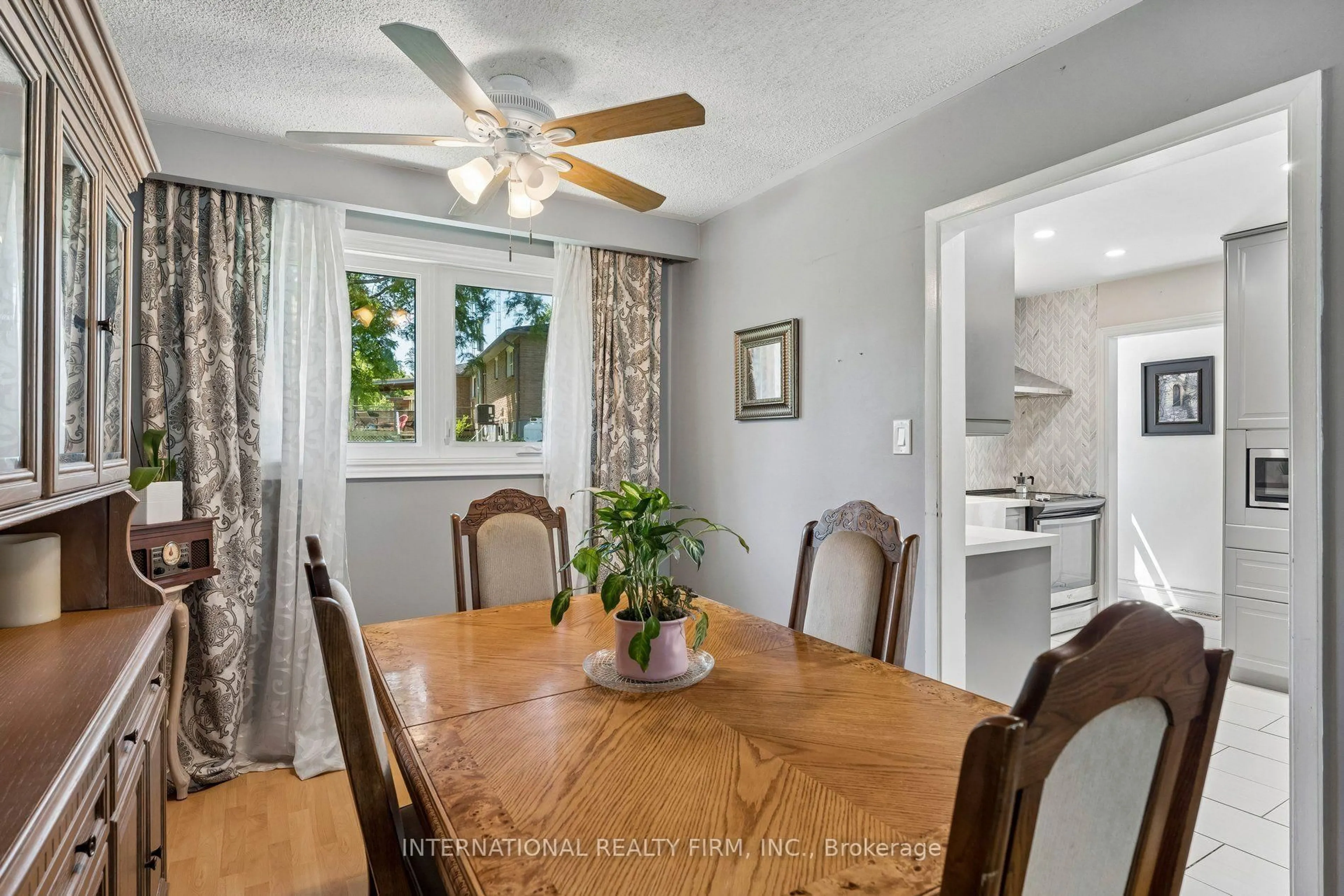 Dining room, unknown for 29 Jamieson Dr, Adjala-Tosorontio Ontario L0N 1R0