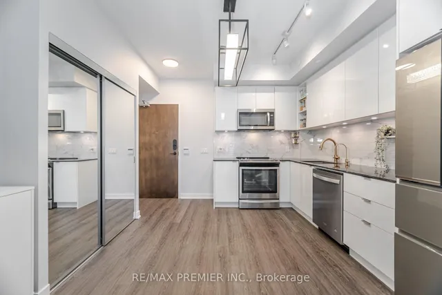 100 Eagle Rock Way #317, Vaughan 5