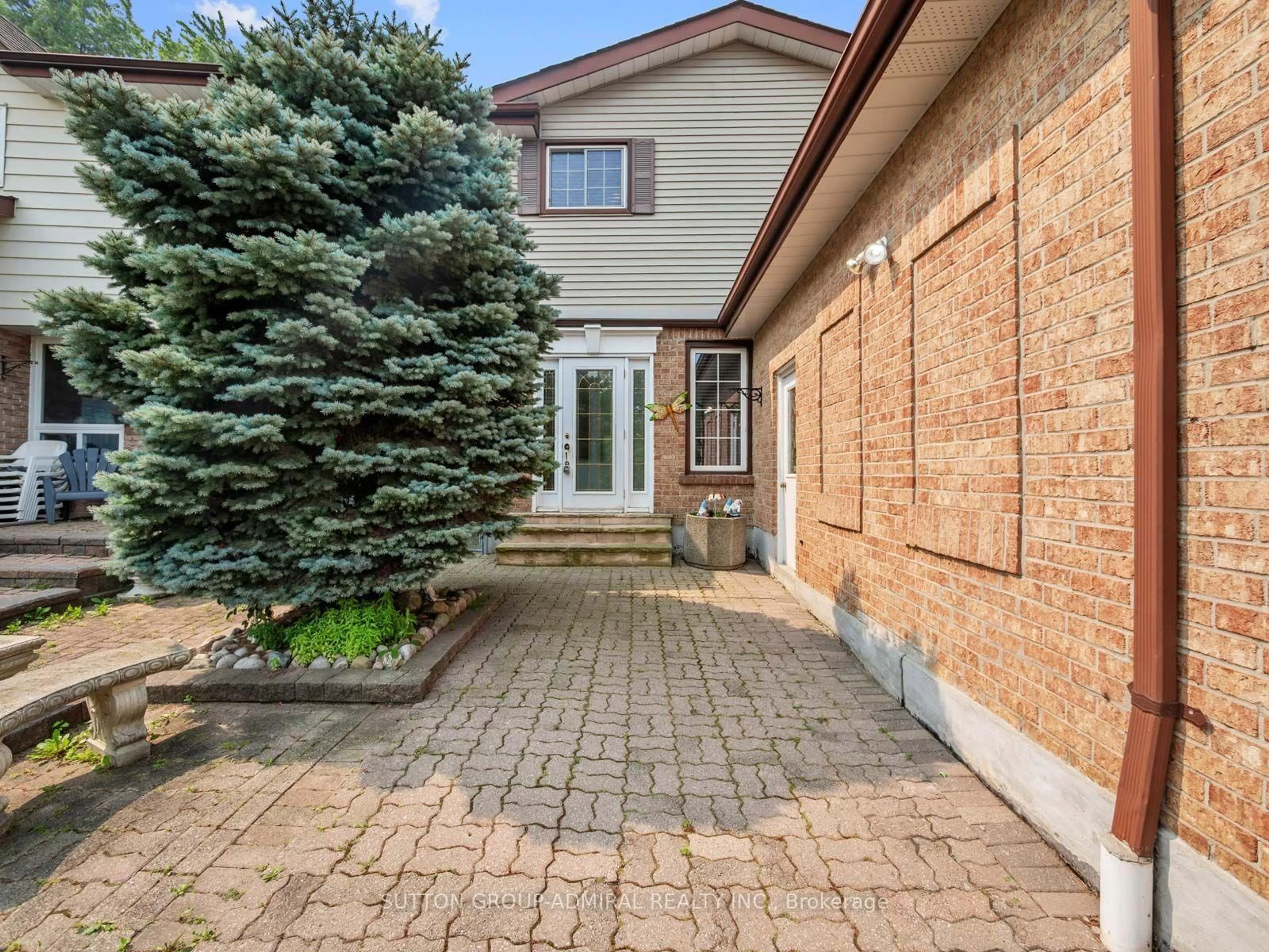 Home with brick exterior material, street for 5 Durie Lane, Markham Ontario L3T 5H4
