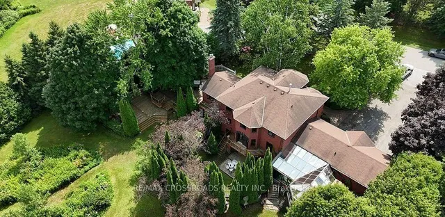 18 Hill Top Tr, Whitchurch-Stouffville 5