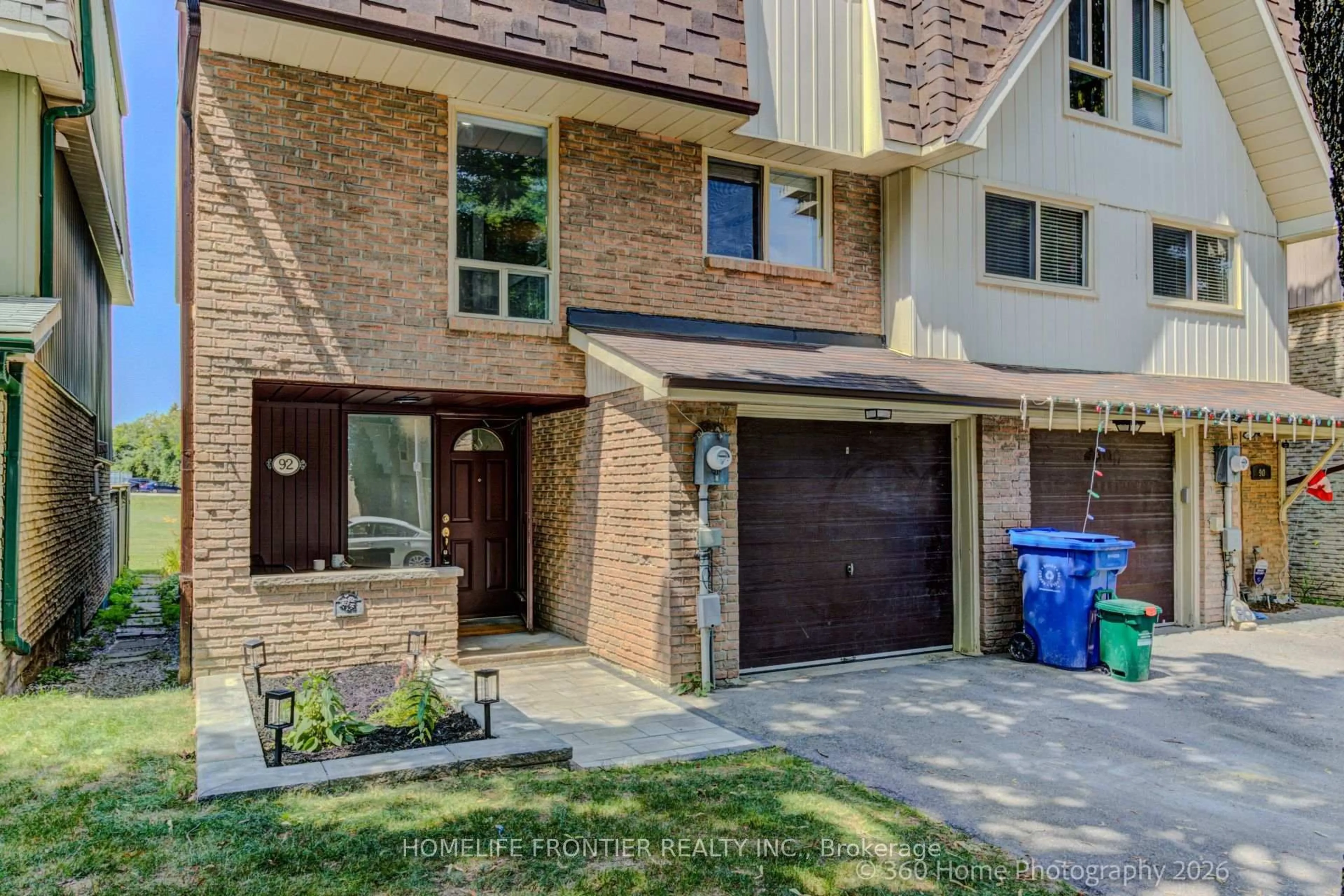 Home with brick exterior material, street for 92 Poplar Cres, Aurora Ontario L4G 3L3