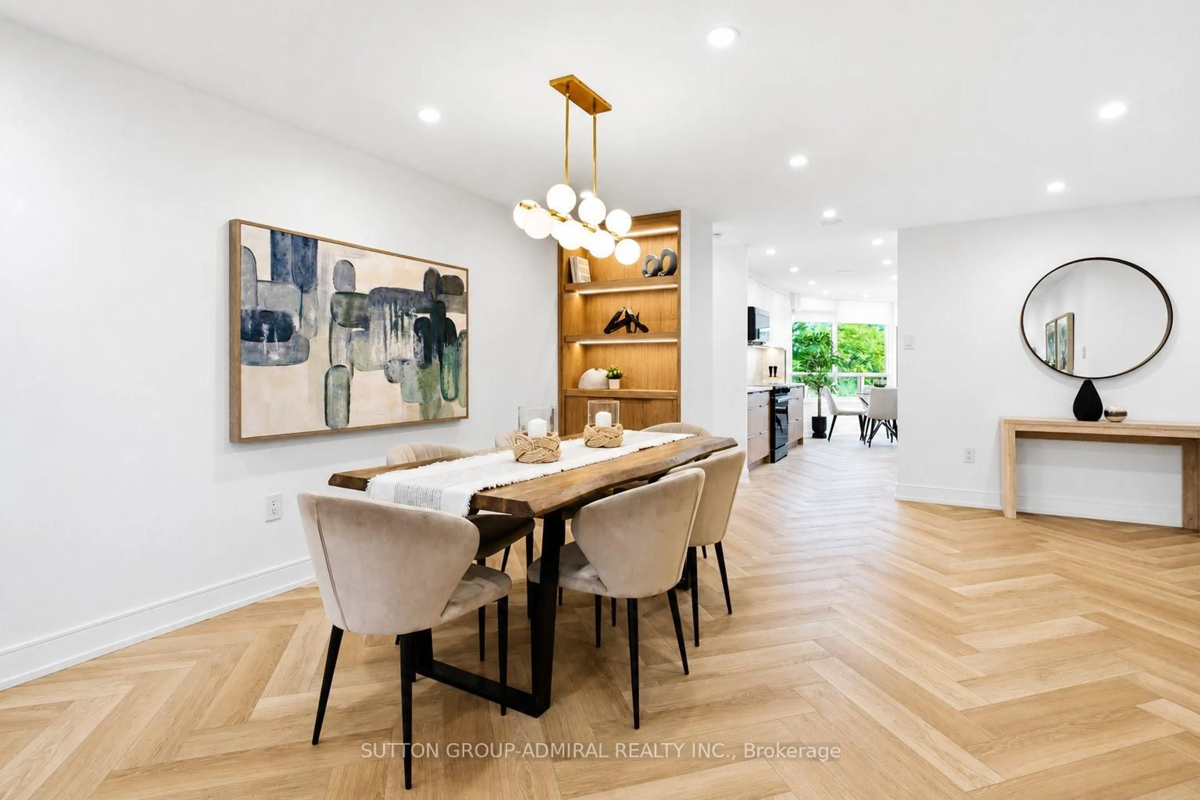 Dining room, unknown for 7250 Yonge St #311, Vaughan Ontario L4J 7X1