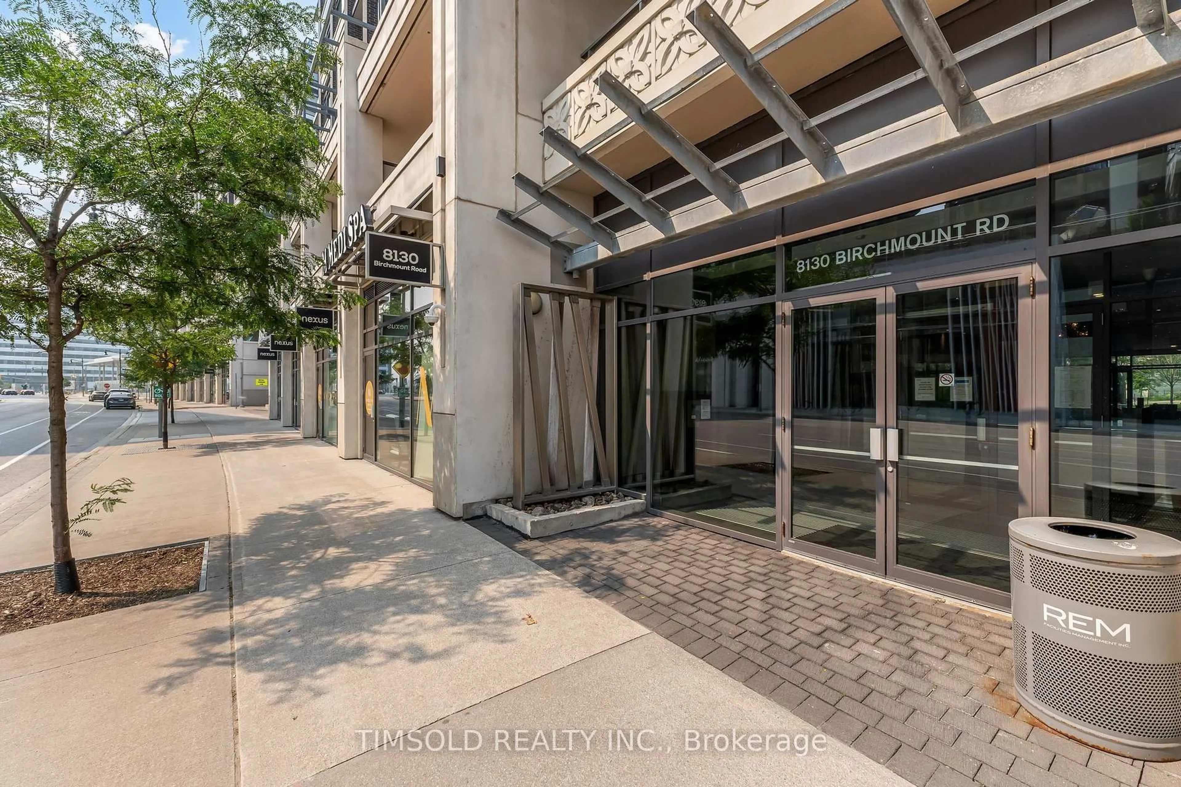 Indoor foyer for 8130 Birchmount Rd #411, Markham Ontario L6G 0E4