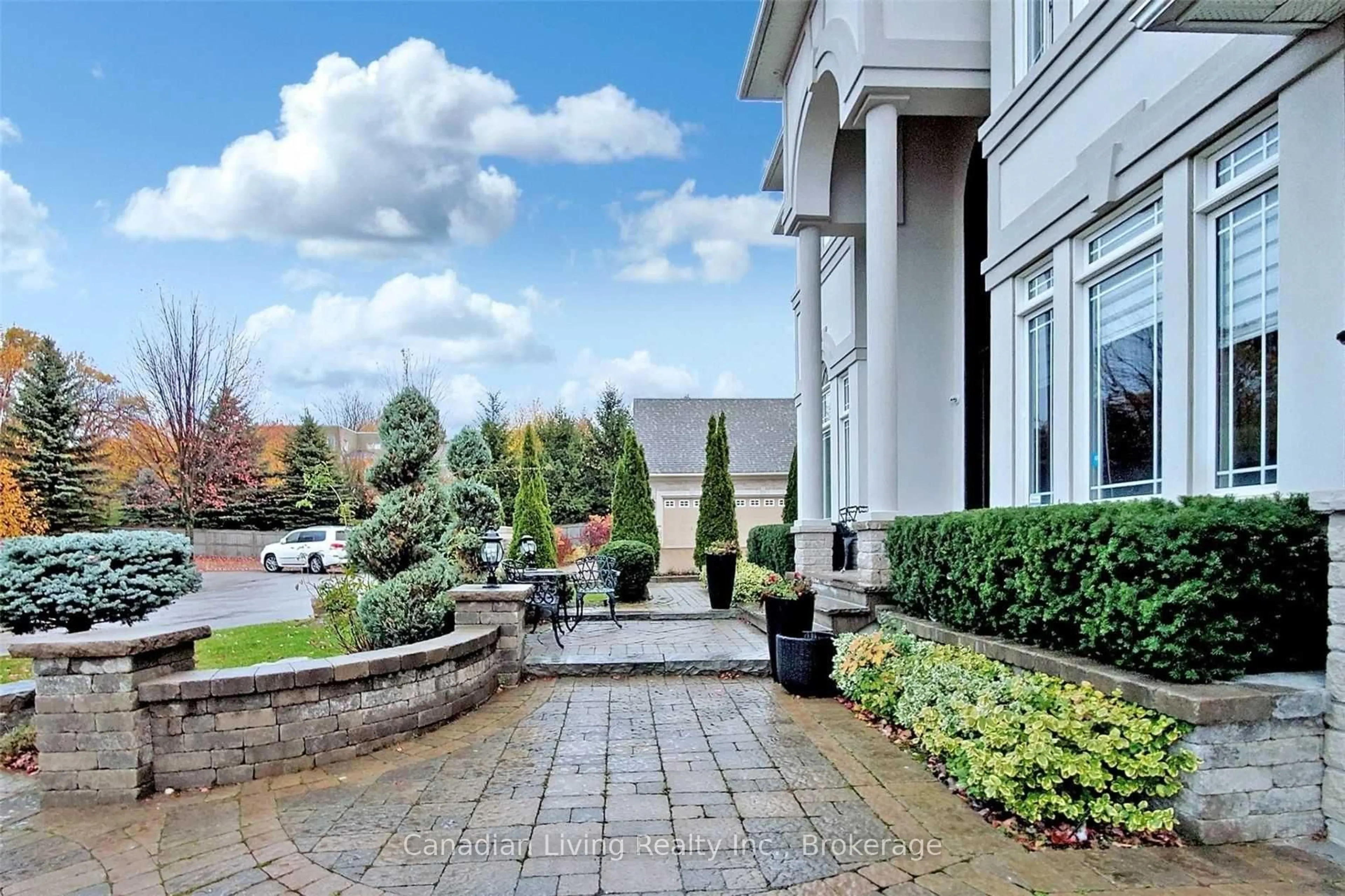 Patio, street for 63 mapledown Way, Vaughan Ontario L6A 4A8