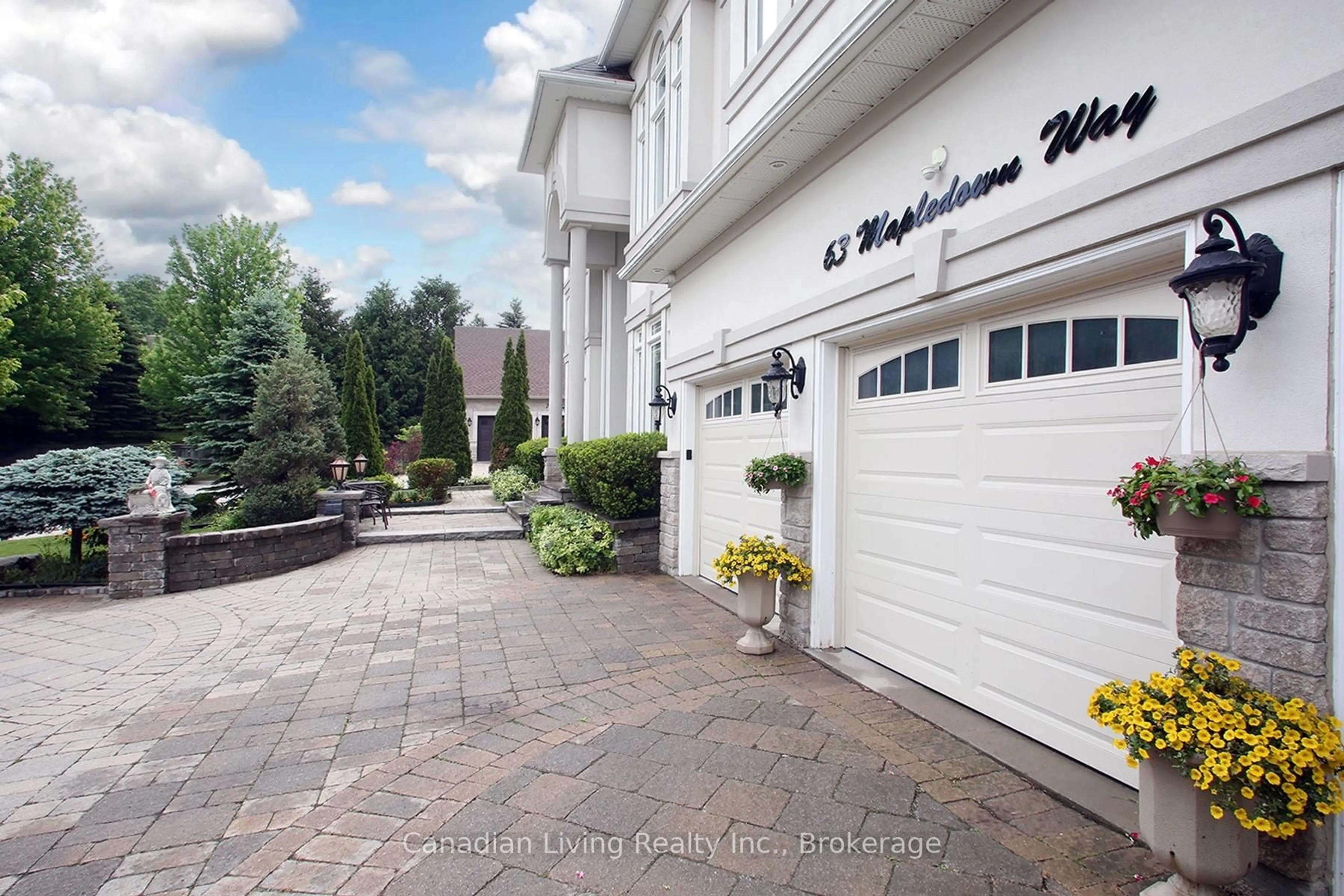 Unknown for 63 mapledown Way, Vaughan Ontario L6A 4A8