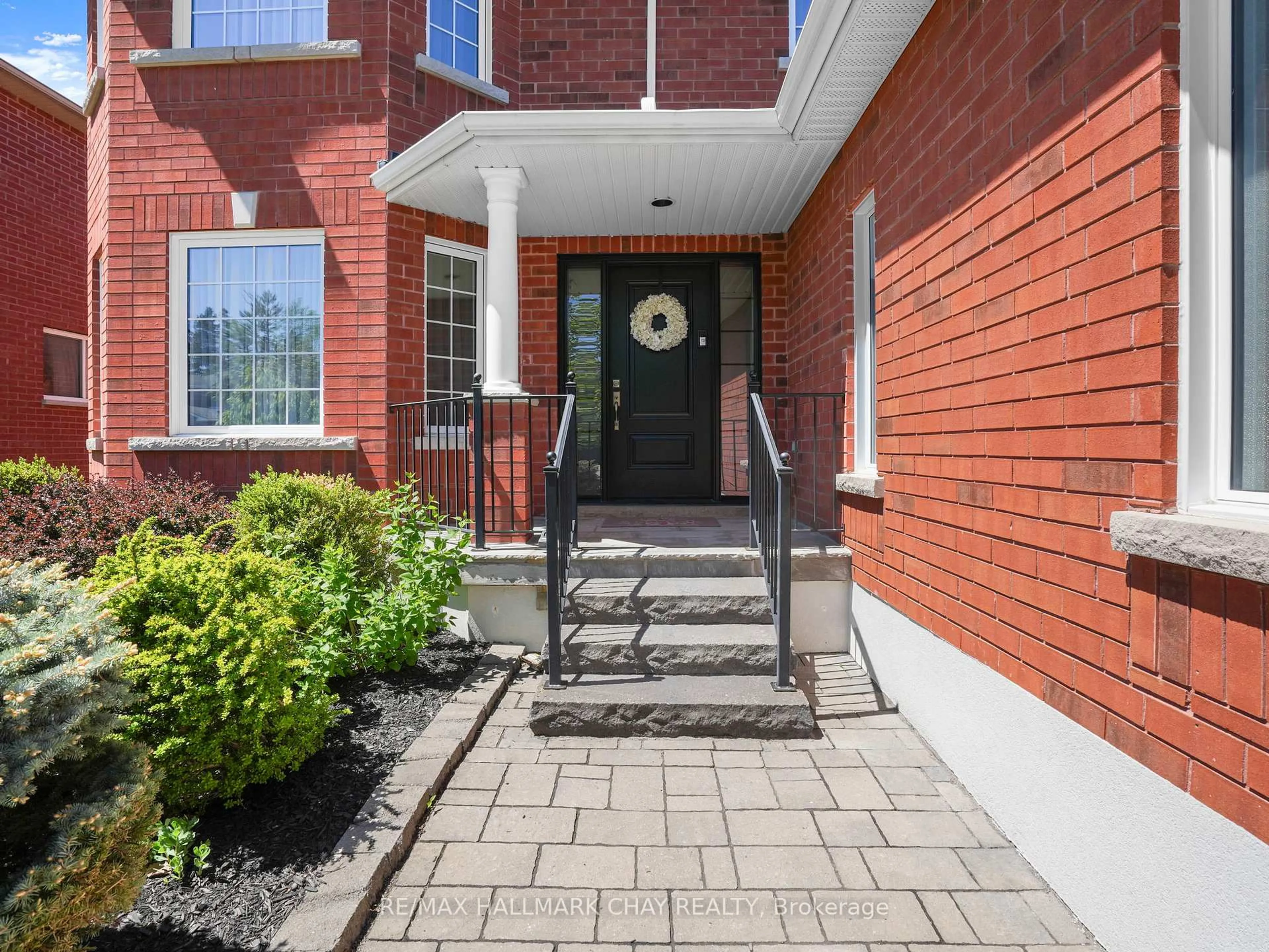 Unknown for 2292 Jack Cres, Innisfil Ontario L9S 2C8