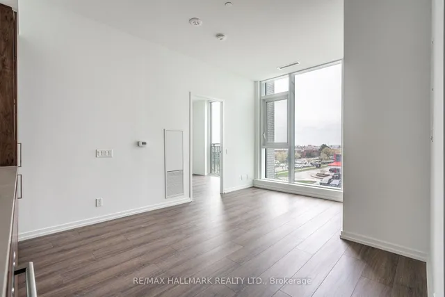 1000 Portage Pkwy #311, Vaughan 4