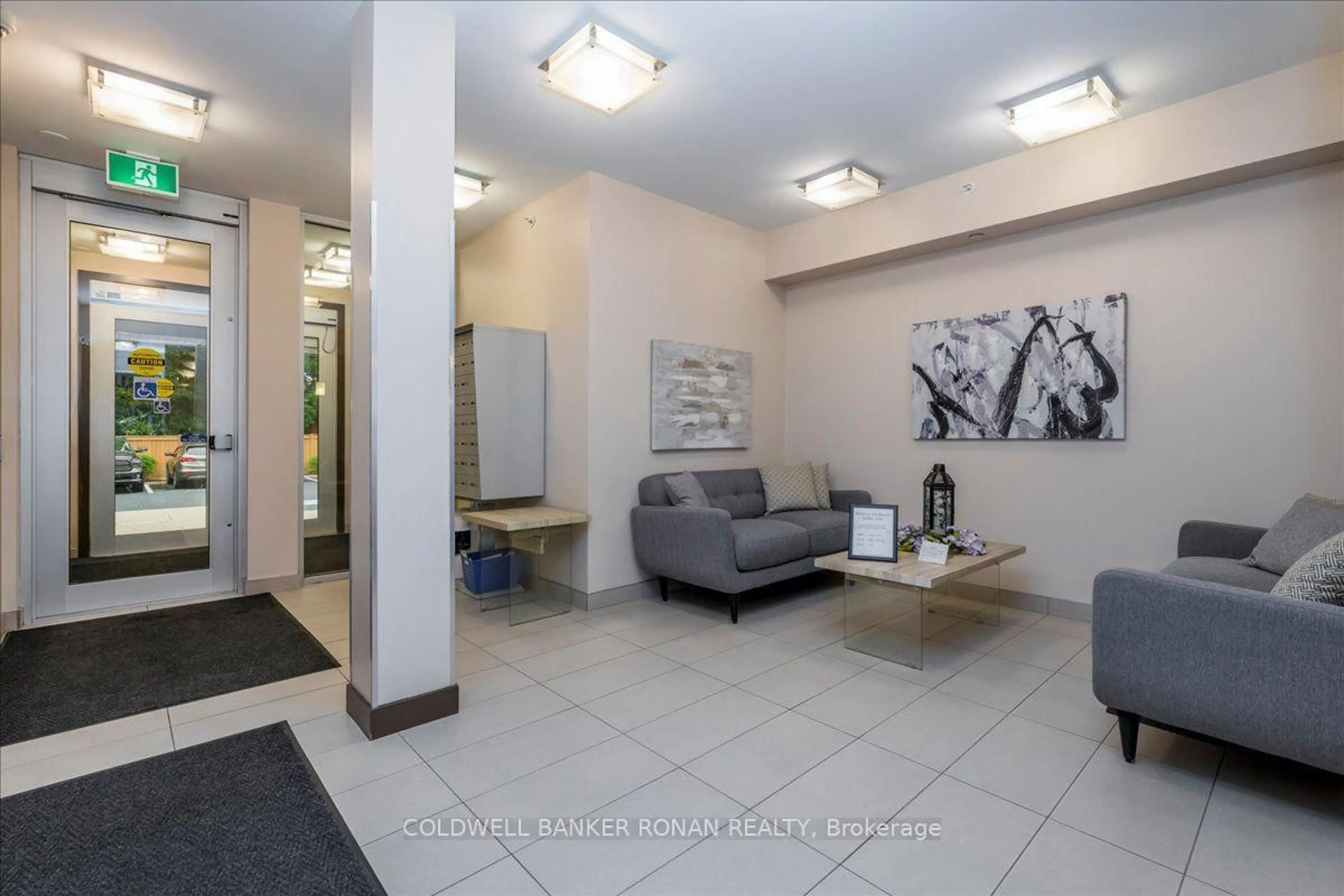 Lobby for 69 Boyne St #310, New Tecumseth Ontario L9R 0N5