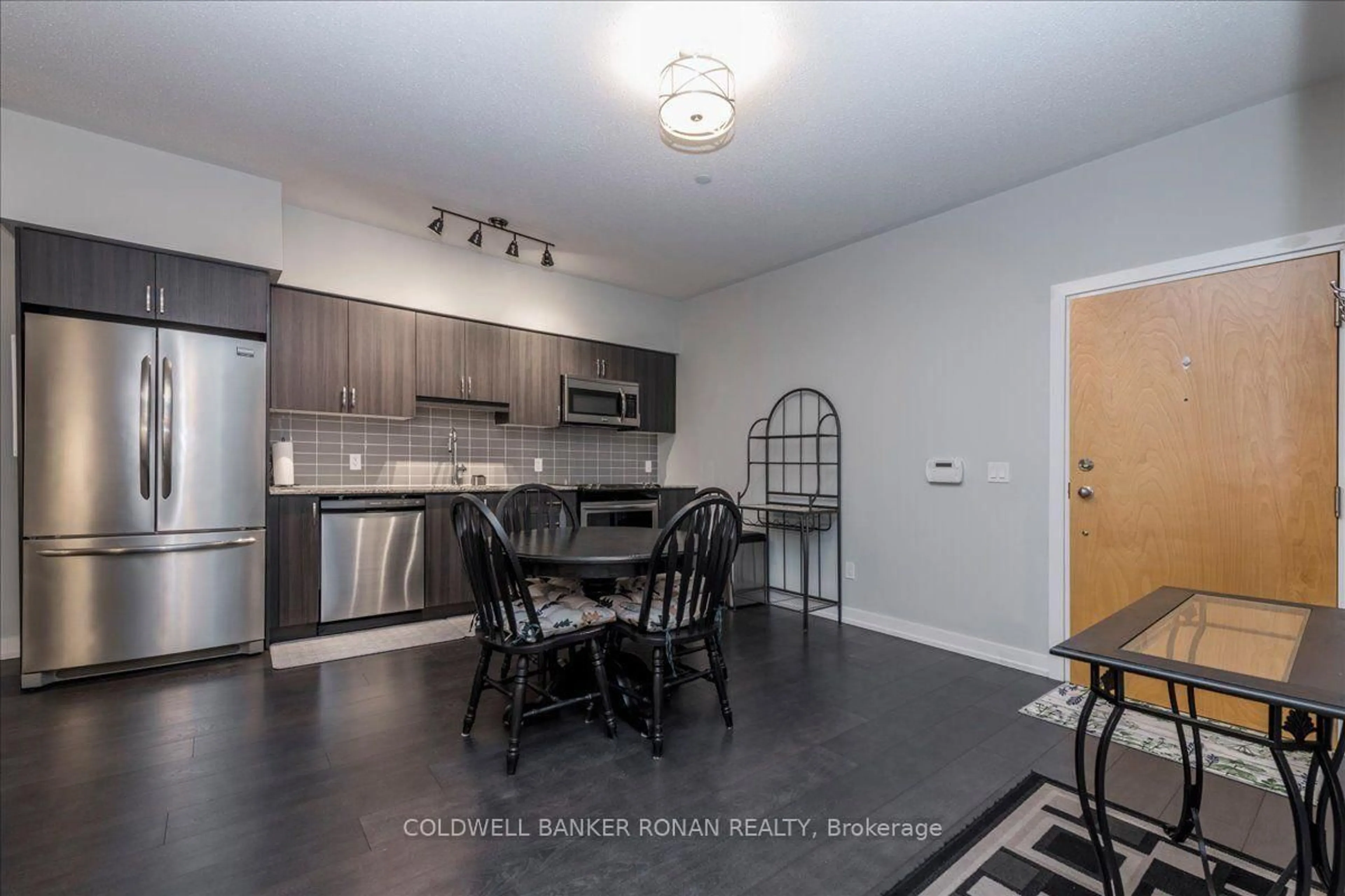 Open concept kitchen, unknown for 69 Boyne St #310, New Tecumseth Ontario L9R 0N5