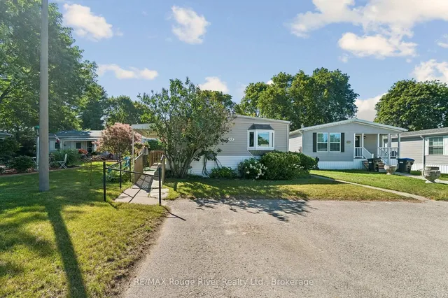 35 Hawthorne Dr, Innisfil 2