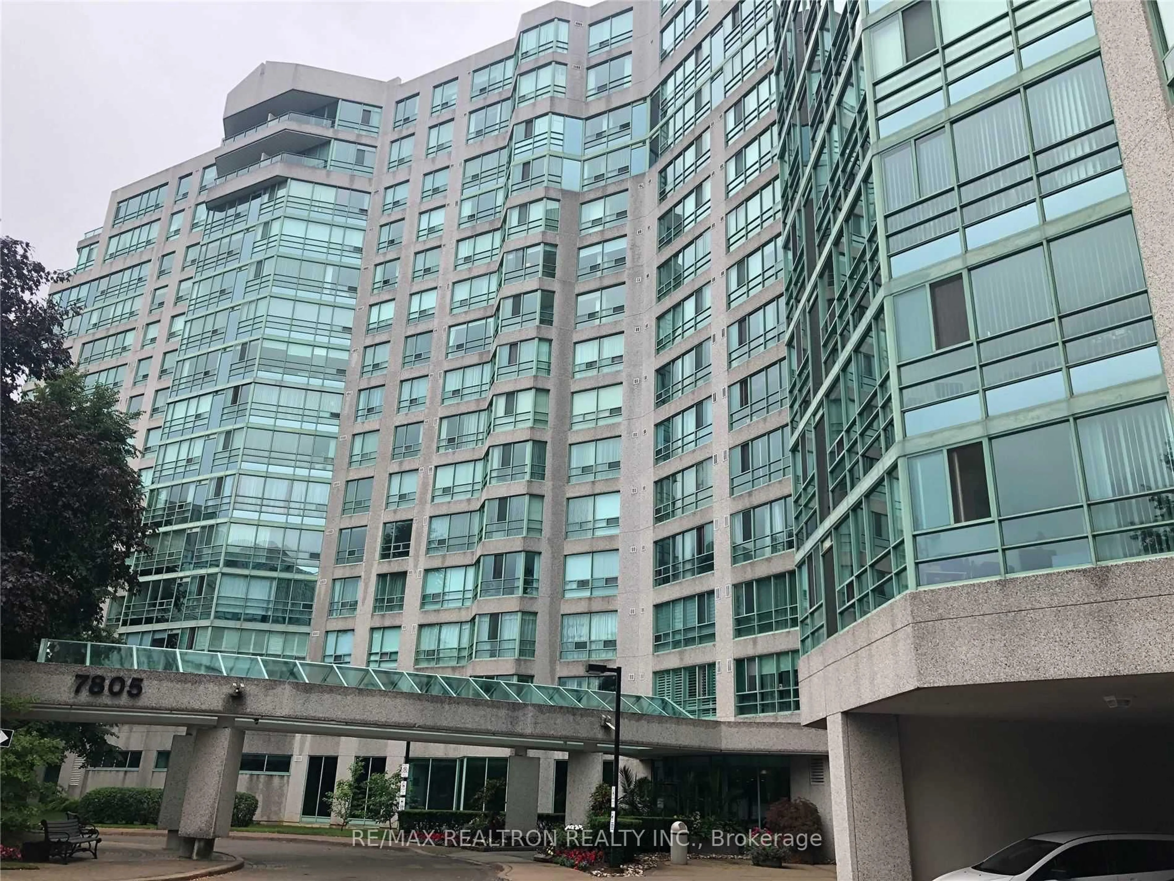 Indoor foyer for 7805 Bayview Ave #705, Markham Ontario L3T 7N1