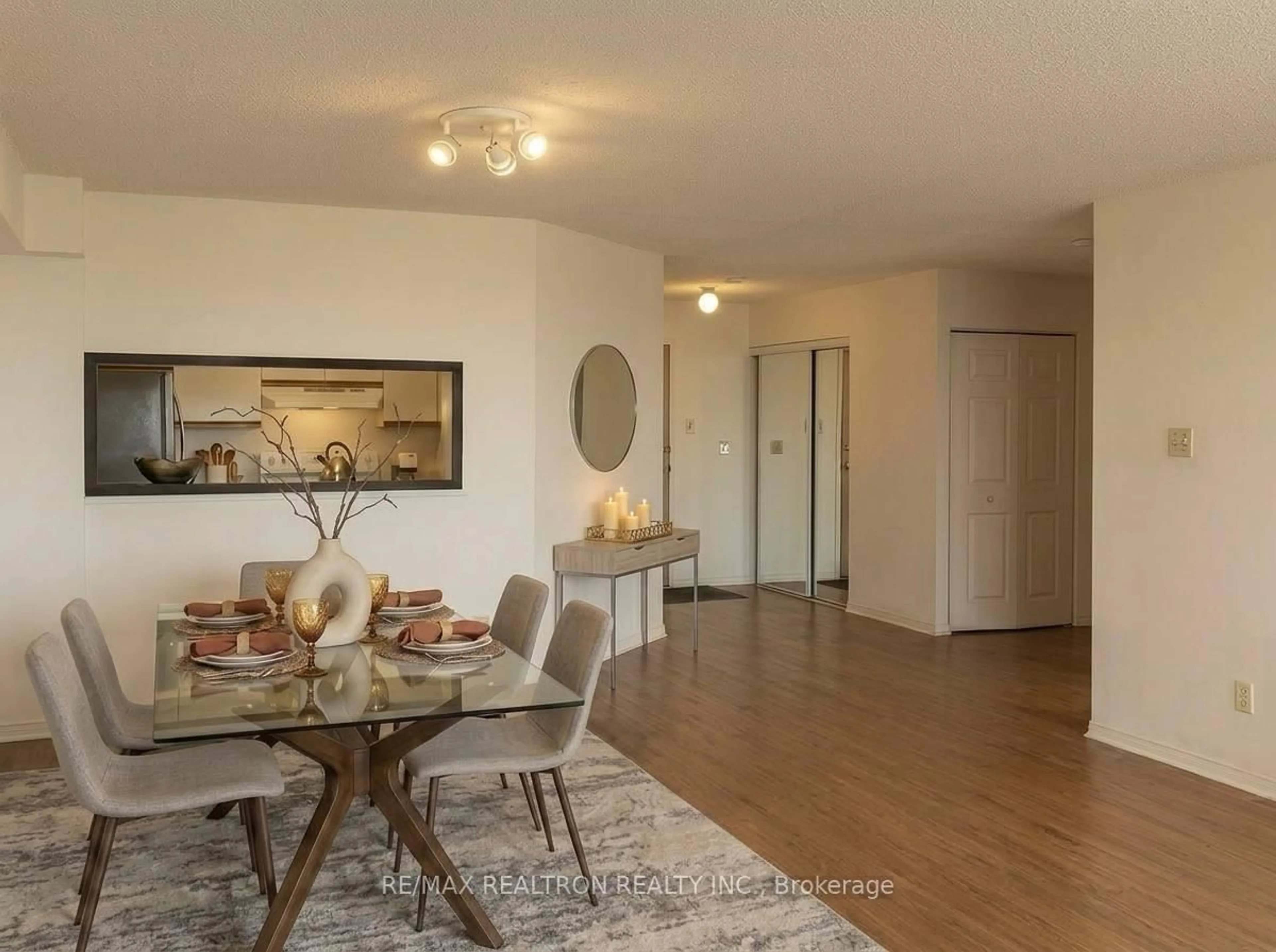 Dining room, wood/laminate floor for 7805 Bayview Ave #705, Markham Ontario L3T 7N1