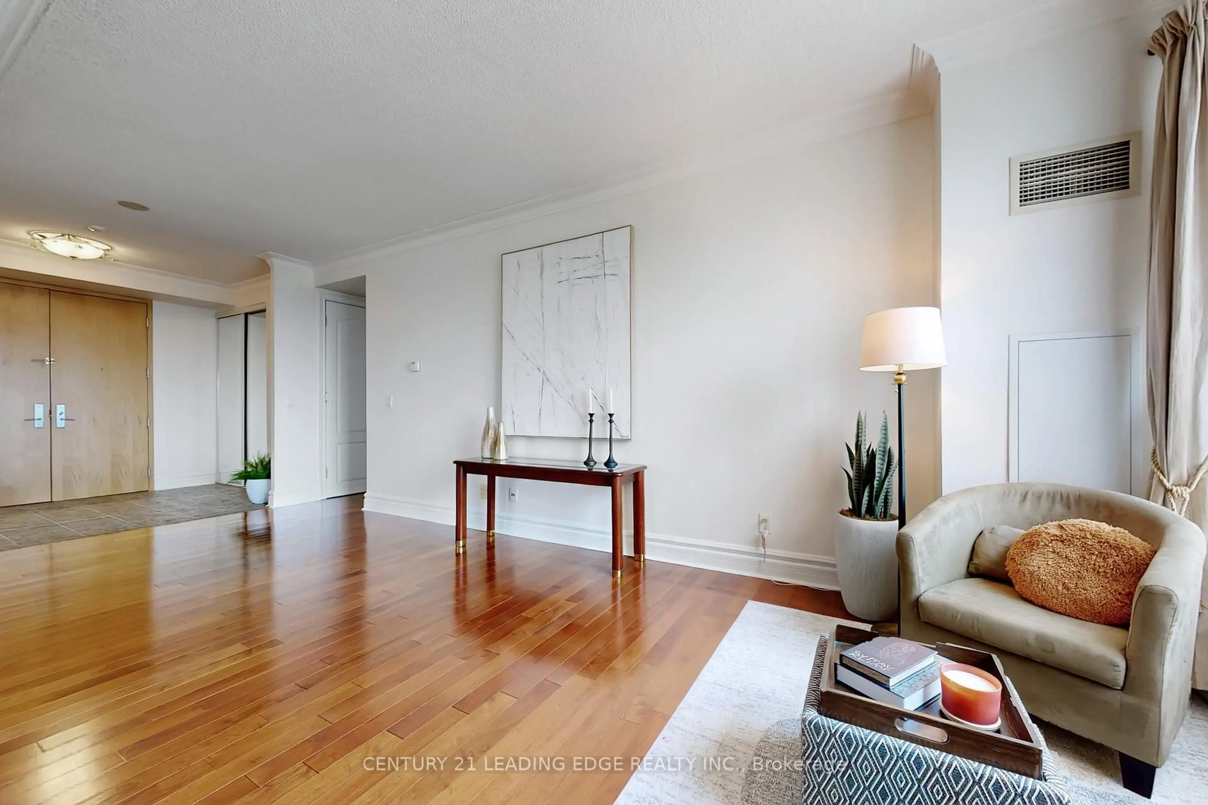 Unknown for 62 Suncrest Blvd #LPH9, Markham Ontario L3T 7Y6