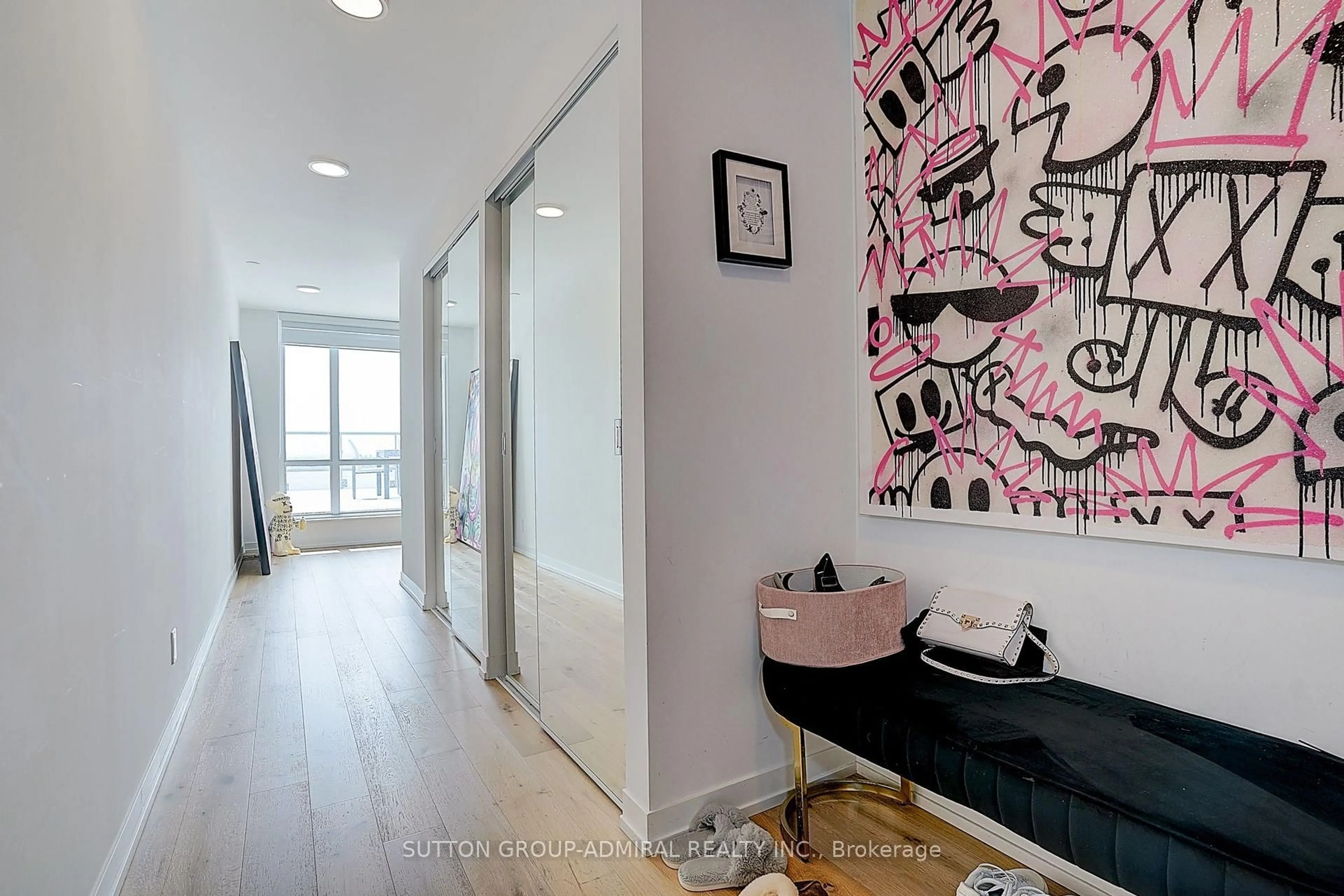 Indoor entryway for 8 Beverly Glen Blvd #712, Vaughan Ontario L4J 0L5
