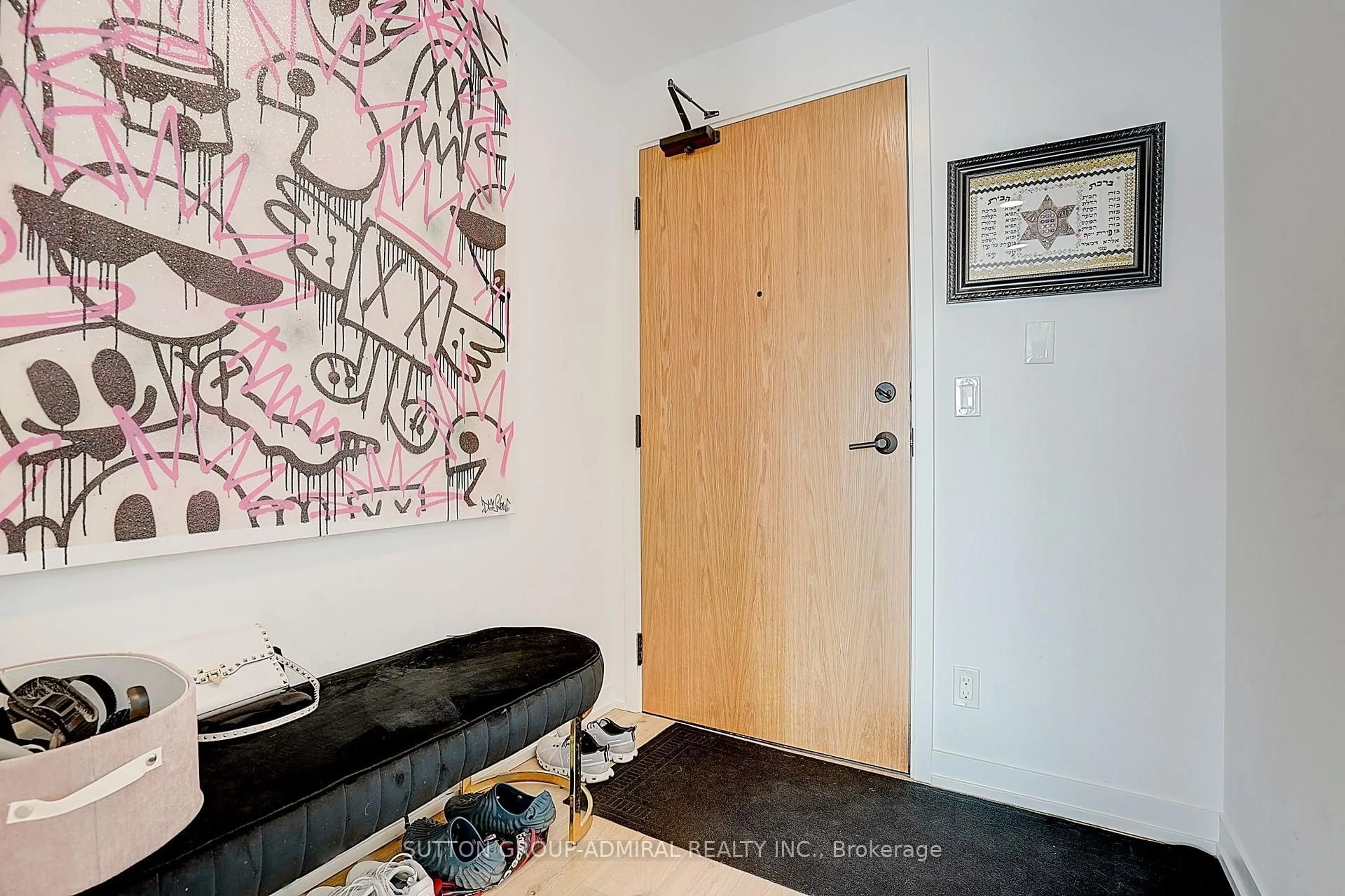 Indoor entryway for 8 Beverly Glen Blvd #712, Vaughan Ontario L4J 0L5