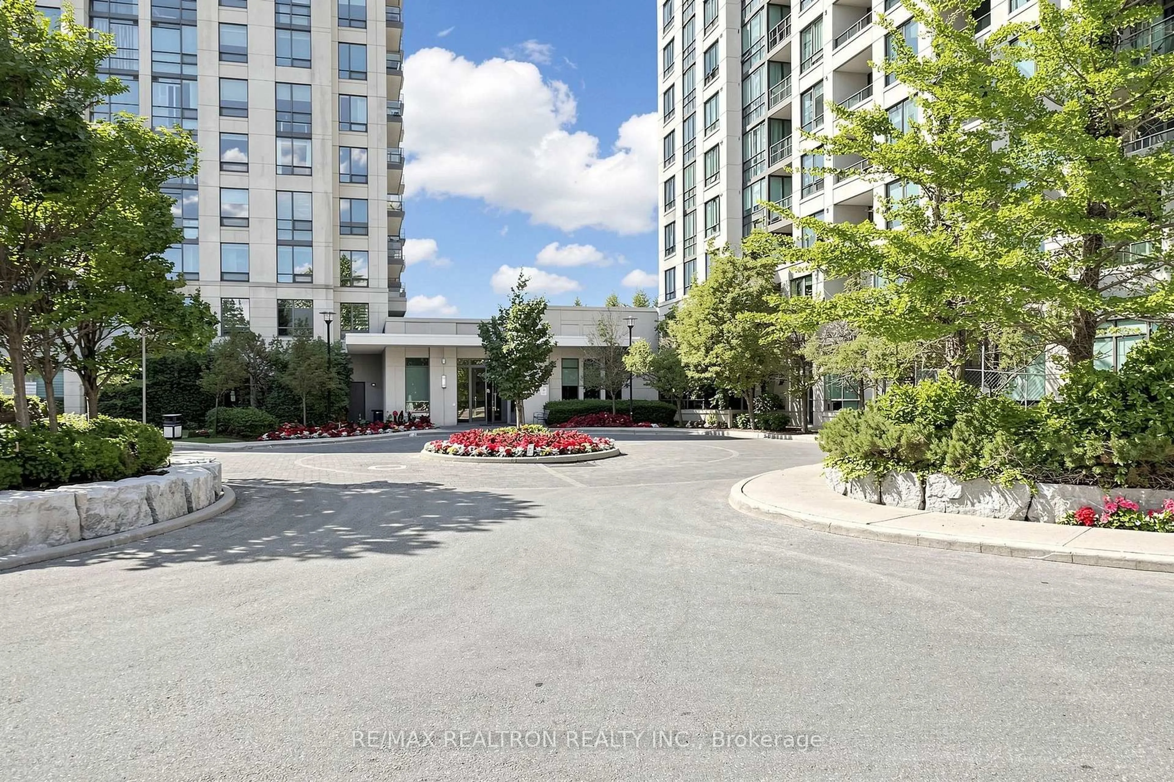 Patio, unknown for 100 Promenade Circ #205, Vaughan Ontario L4J 7W7