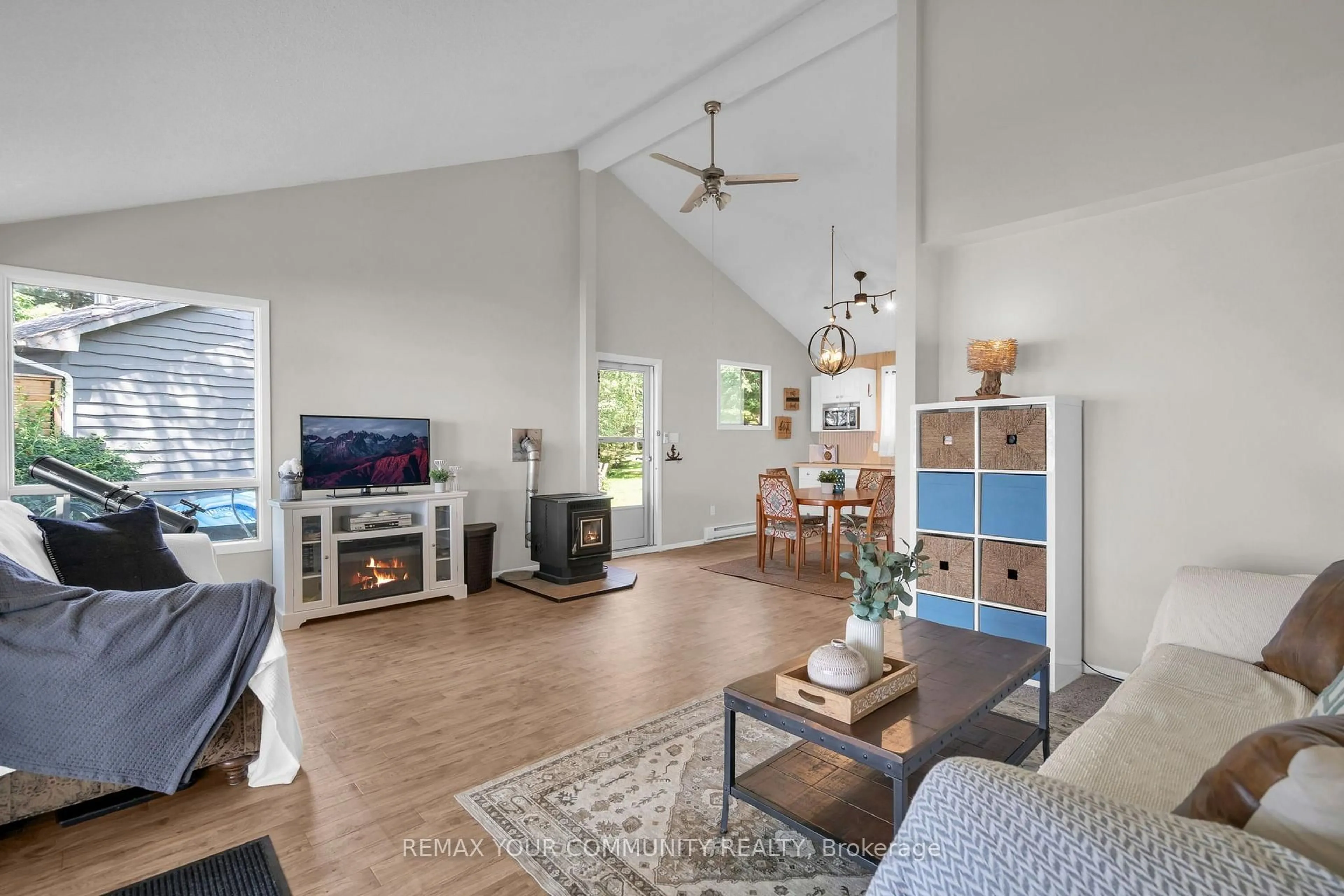 Living room with furniture, unknown for Lot 50, Georgina Islands Ontario L4P 3E9