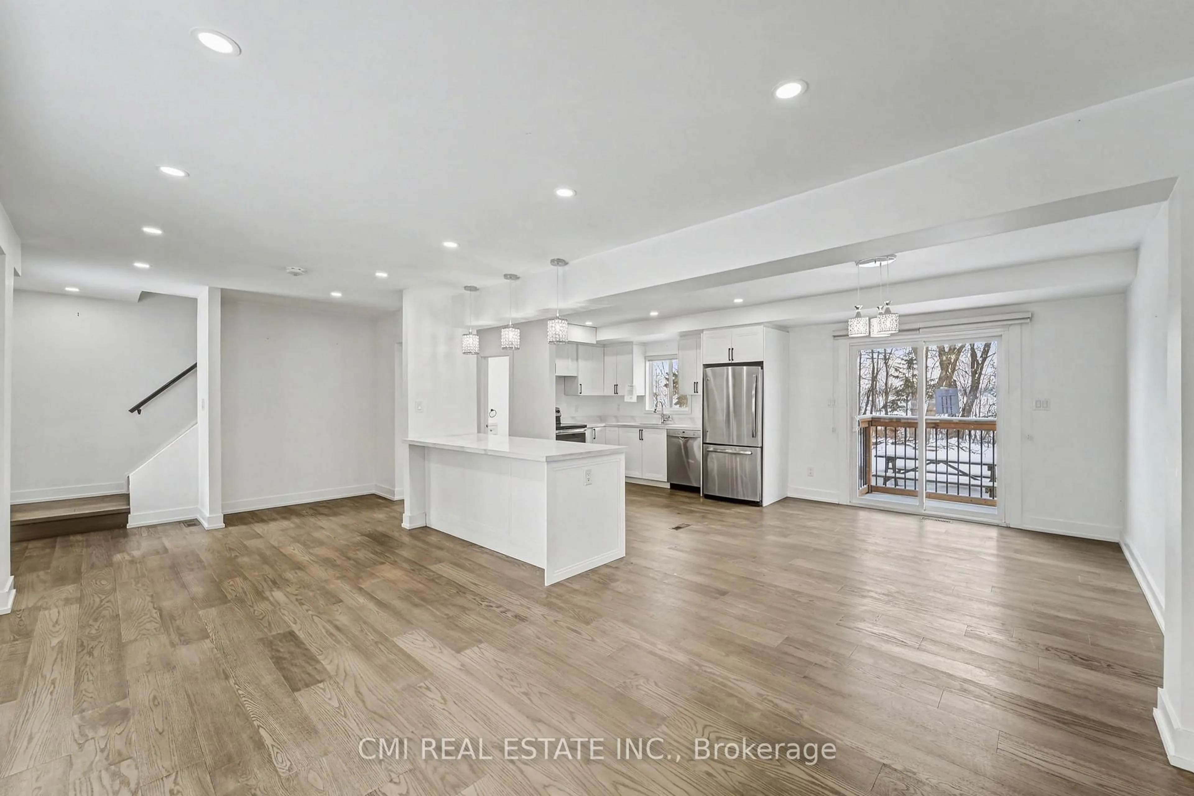 Open concept kitchen, unknown for 4806 5th Sdrd, Essa Ontario L0L 2N2