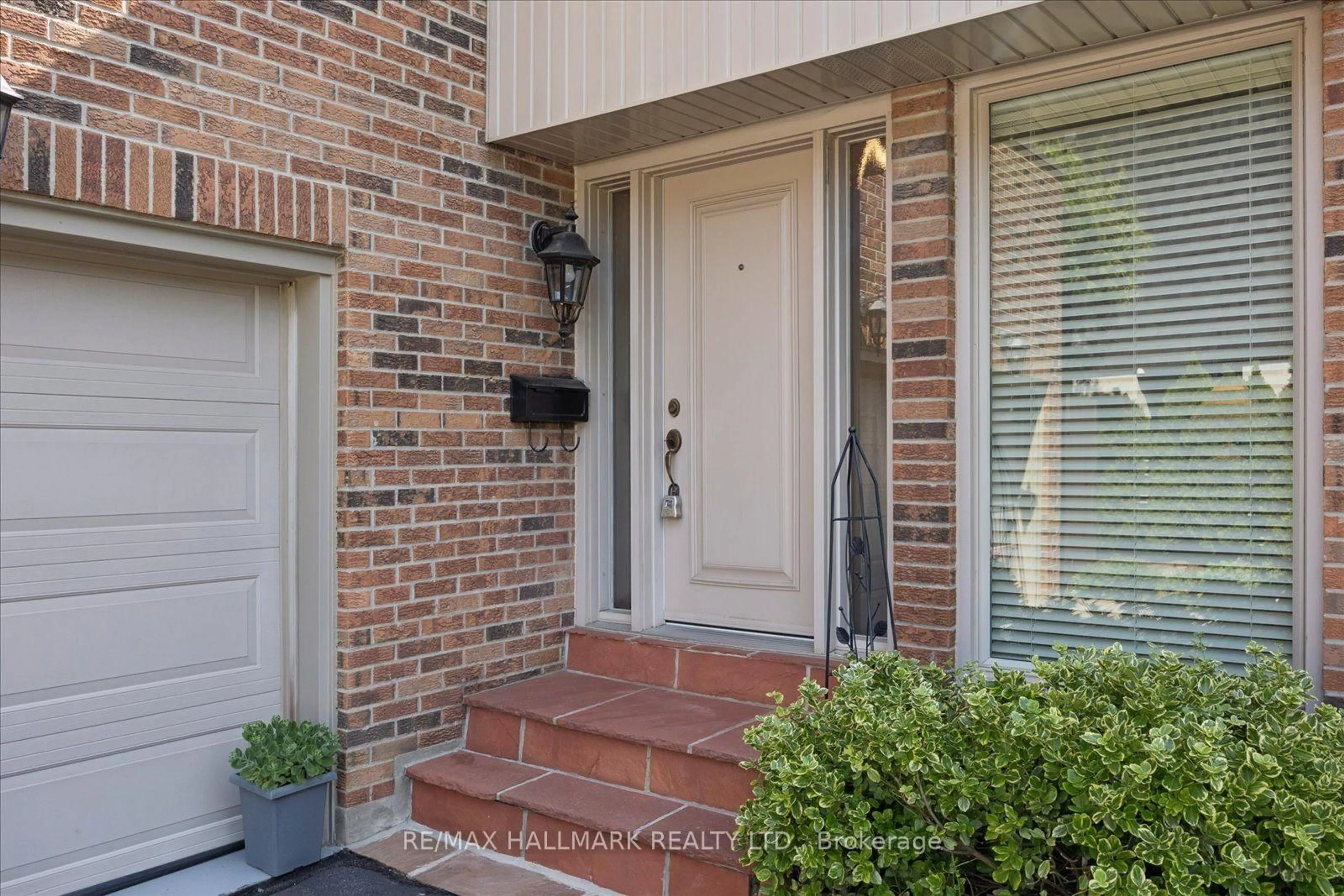 Unknown for 42 Reesorville Rd, Markham Ontario L3P 3L2