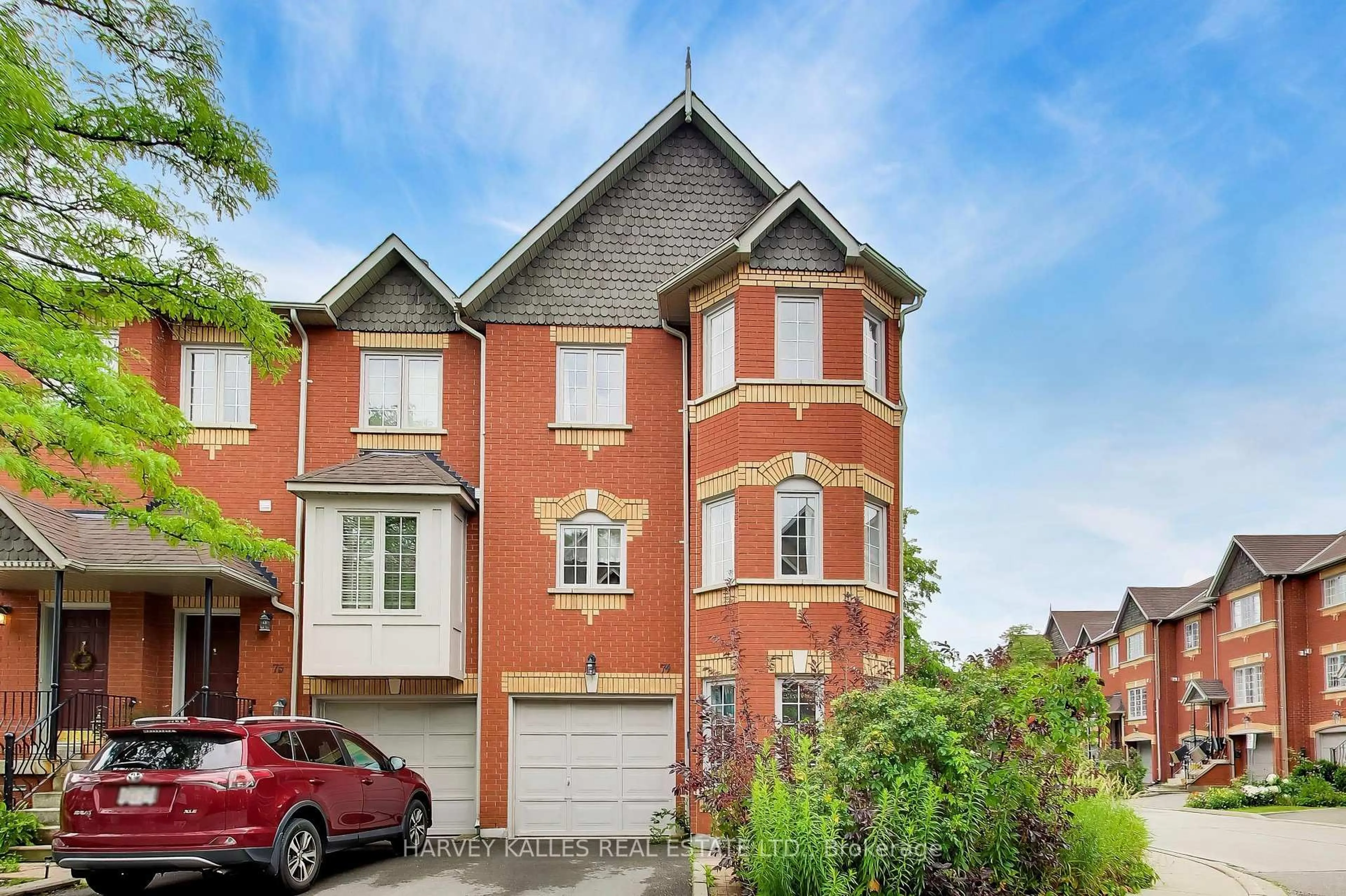 Home with brick exterior material, street for 95 Weldrick Rd #74, Richmond Hill Ontario L4C 0H6