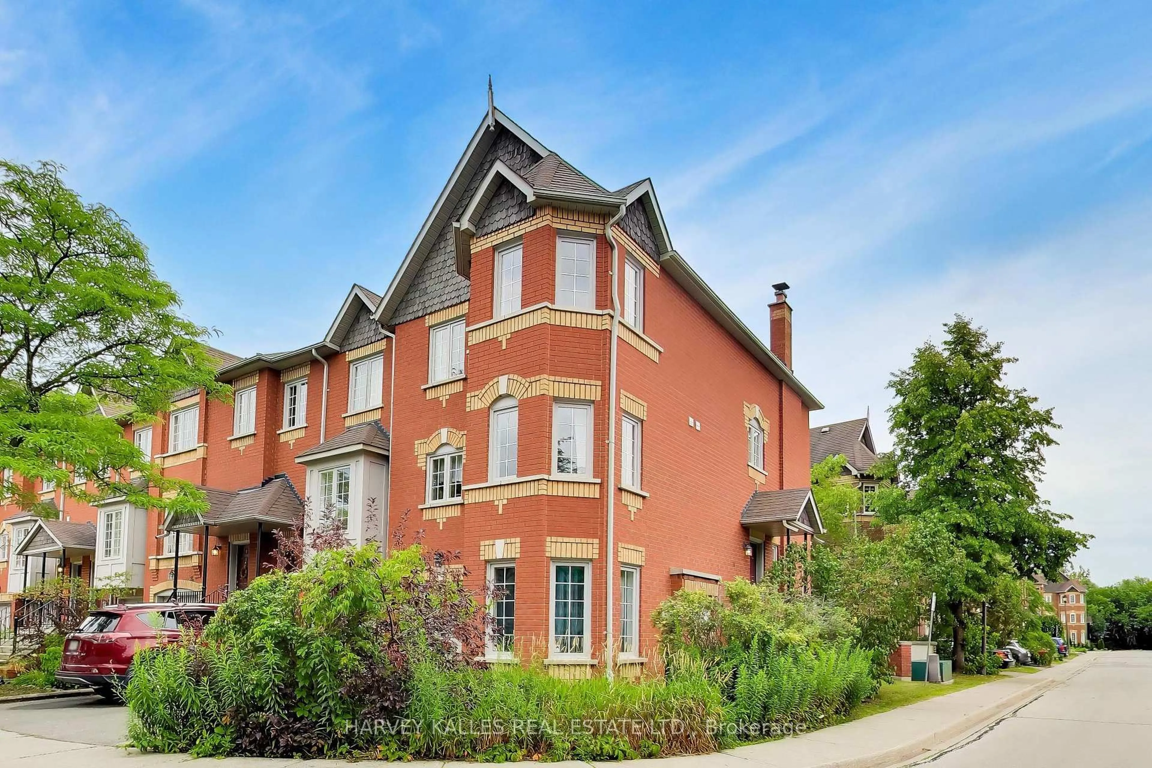 Home with brick exterior material, street for 95 Weldrick Rd #74, Richmond Hill Ontario L4C 0H6