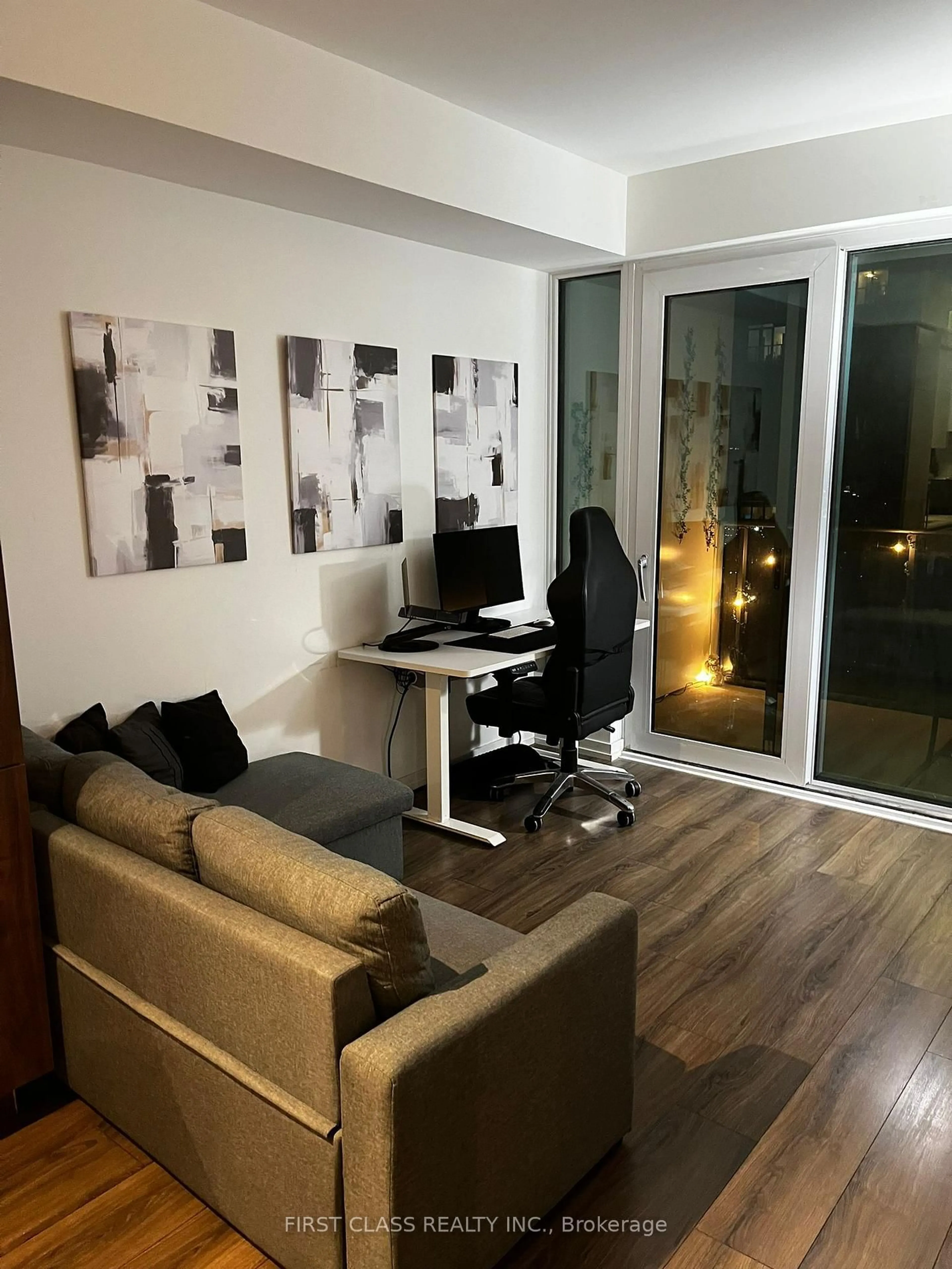 A pic of a room for 7890 Jane St #2111, Vaughan Ontario L4K 0K9