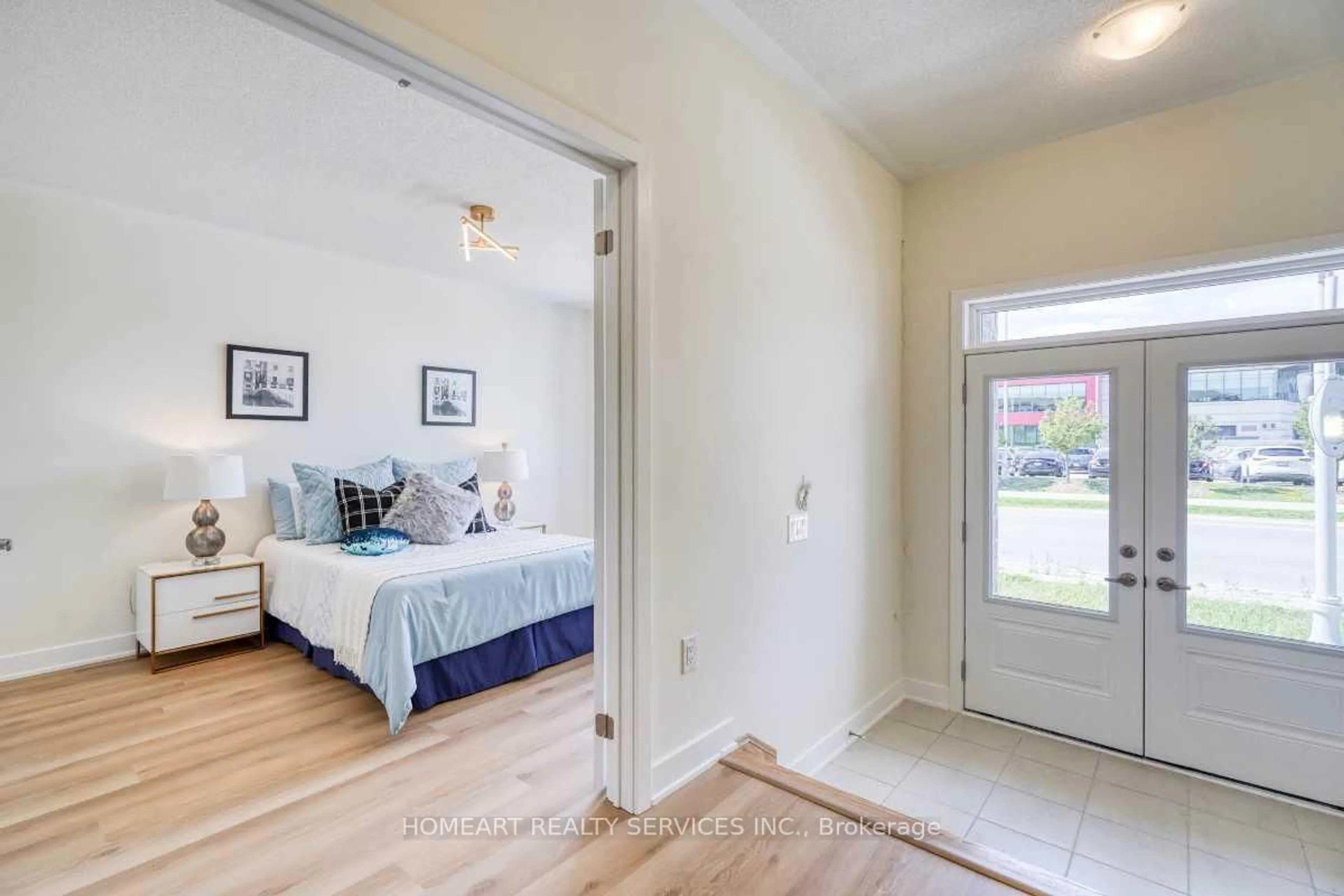 Indoor entryway for 49 Mumbai Dr, Markham Ontario L3S 0G1