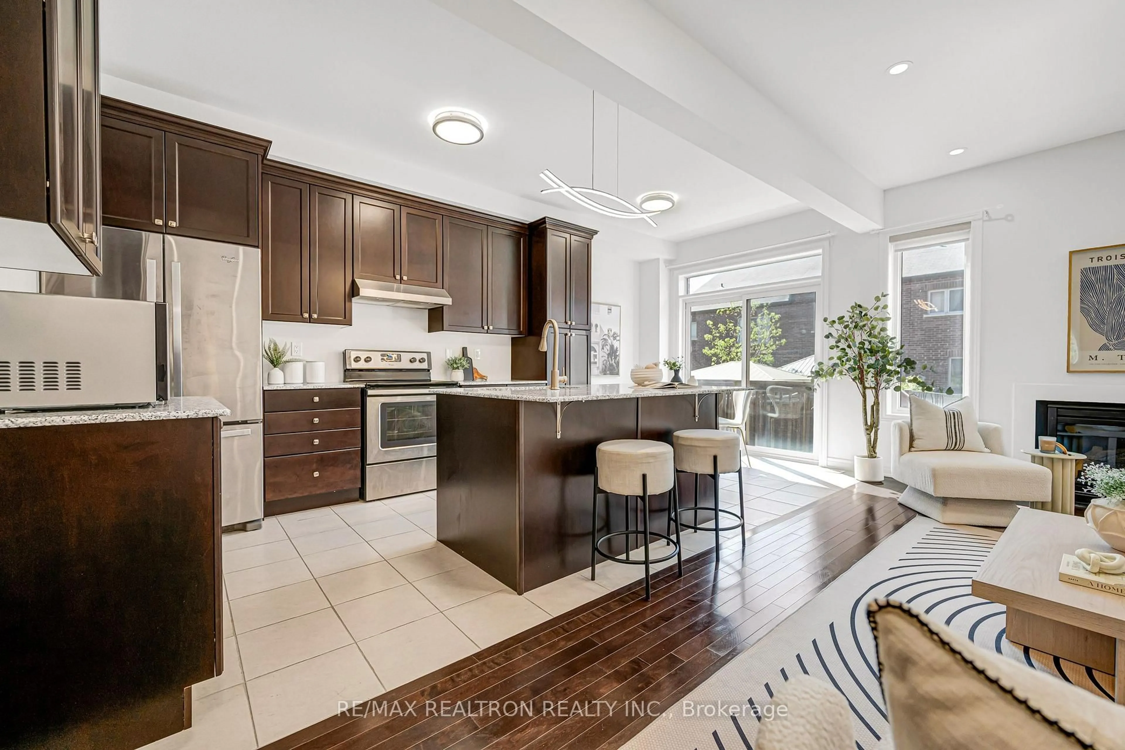 Open concept kitchen, ceramic/tile floor for 119 Wilfred Murison Ave, Markham Ontario L6C 0S9