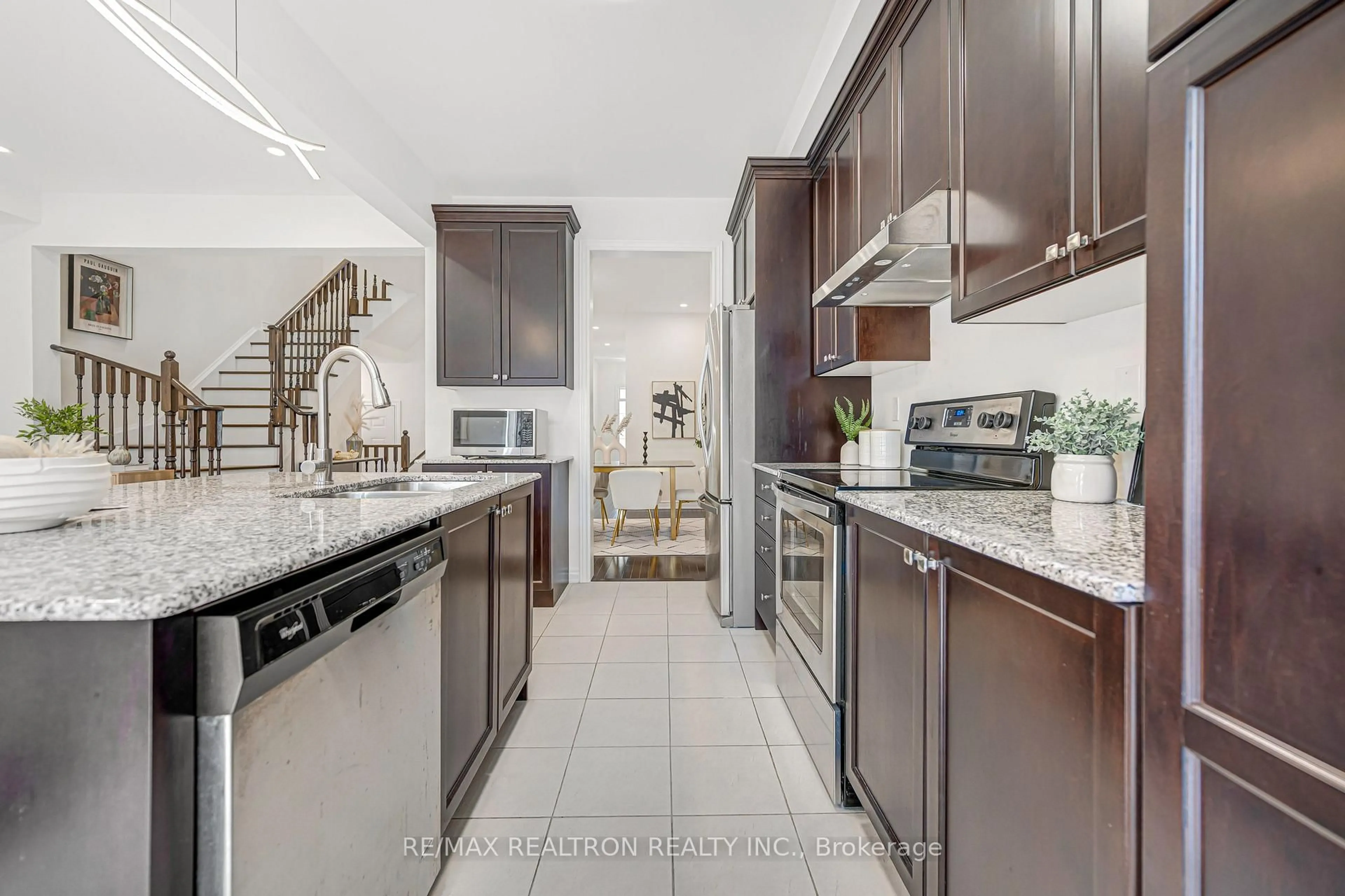 Open concept kitchen, ceramic/tile floor for 119 Wilfred Murison Ave, Markham Ontario L6C 0S9